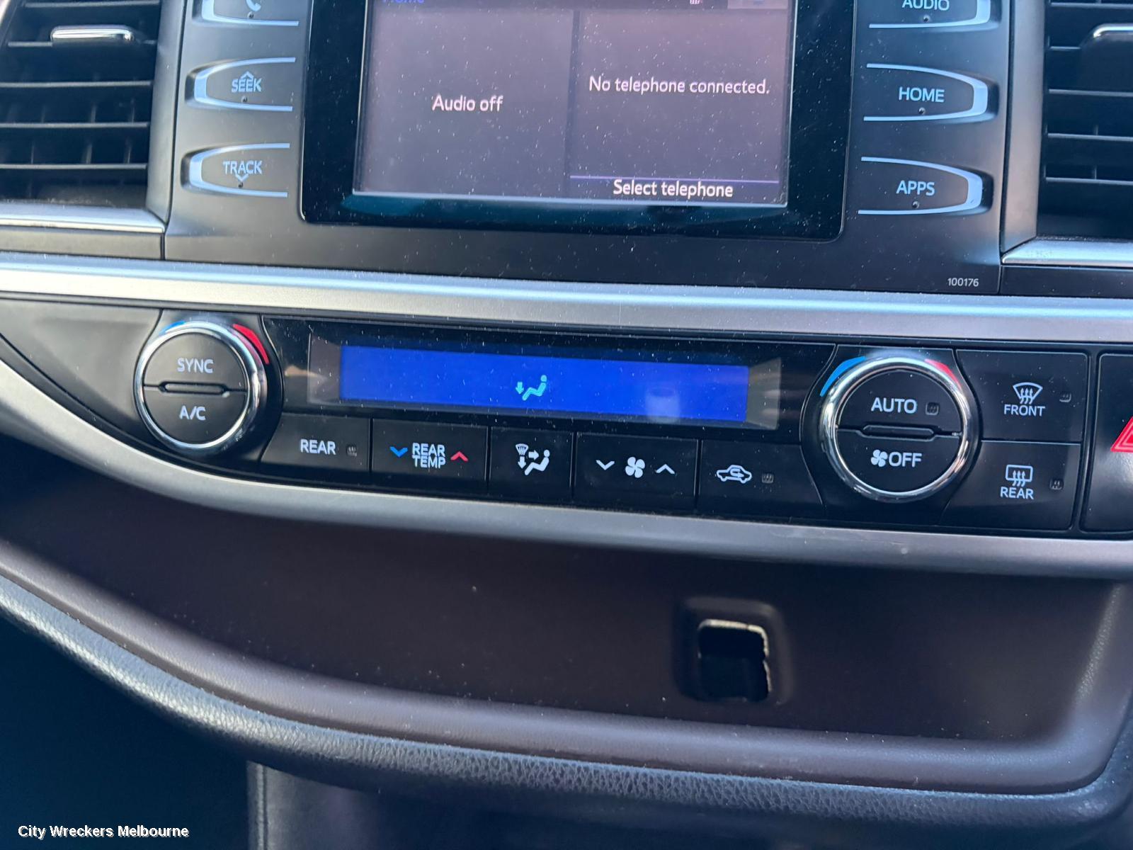 TOYOTA KLUGER RADIO/CD/DVD/SAT/TV, CD PLAYER/BLUETOOTH/REVERSE CAMERA UNIT, GSU50/GSU55, 12/2013 - 02/2021