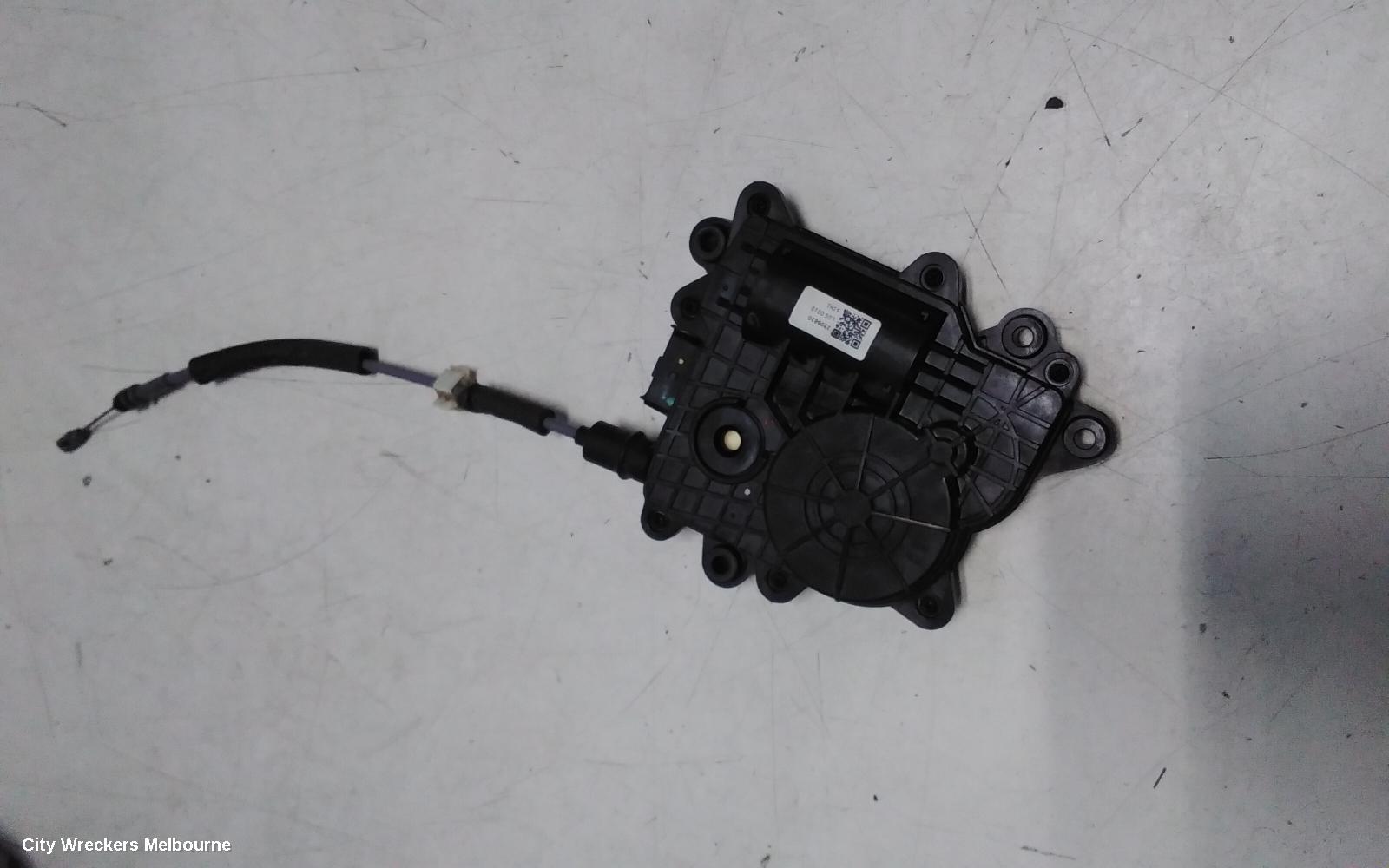 HYUNDAI GENESIS DOOR/BOOT/GATE LOCK, LEFT REAR DOOR LOCK, DH, ULTIMATE PACK TYPE, 11/2014 - 01/2018