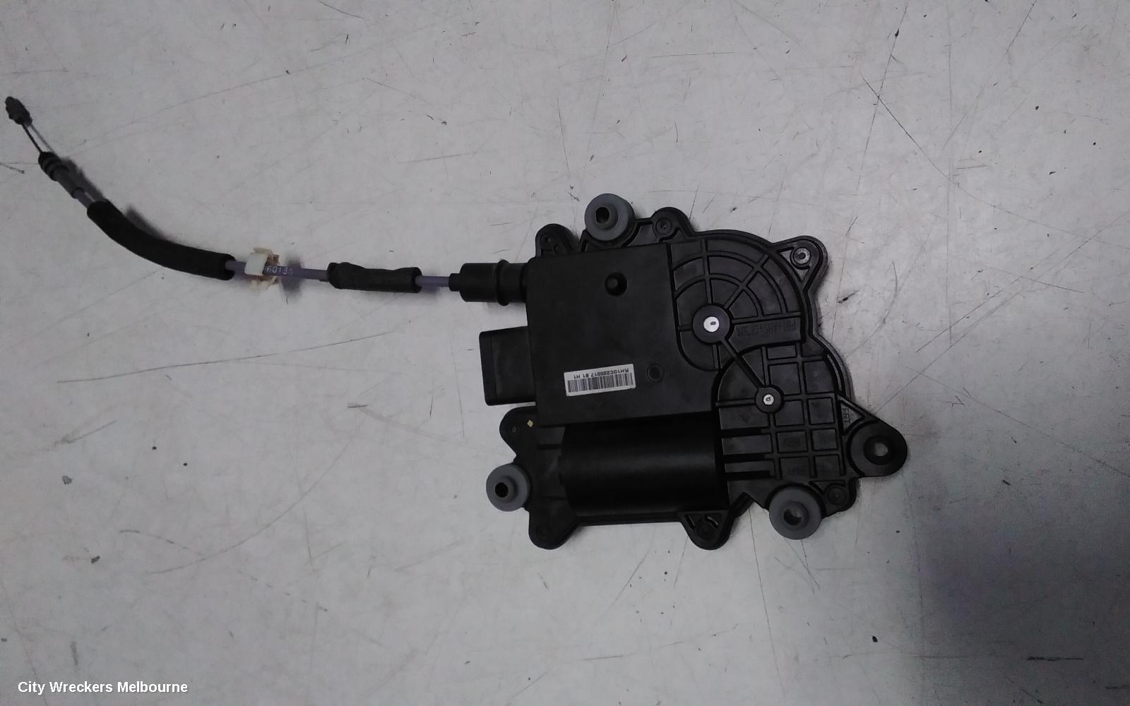 HYUNDAI GENESIS DOOR/BOOT/GATE LOCK, LEFT REAR DOOR LOCK, DH, ULTIMATE PACK TYPE, 11/2014 - 01/2018
