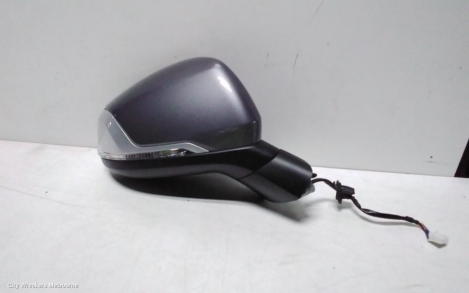LDV D90 RIGHT DOOR MIRROR, SV9A, W/ POWER FOLD, PUDDLE LAMP, NON CAMERA TYPE, 11/2017 - 04/2024