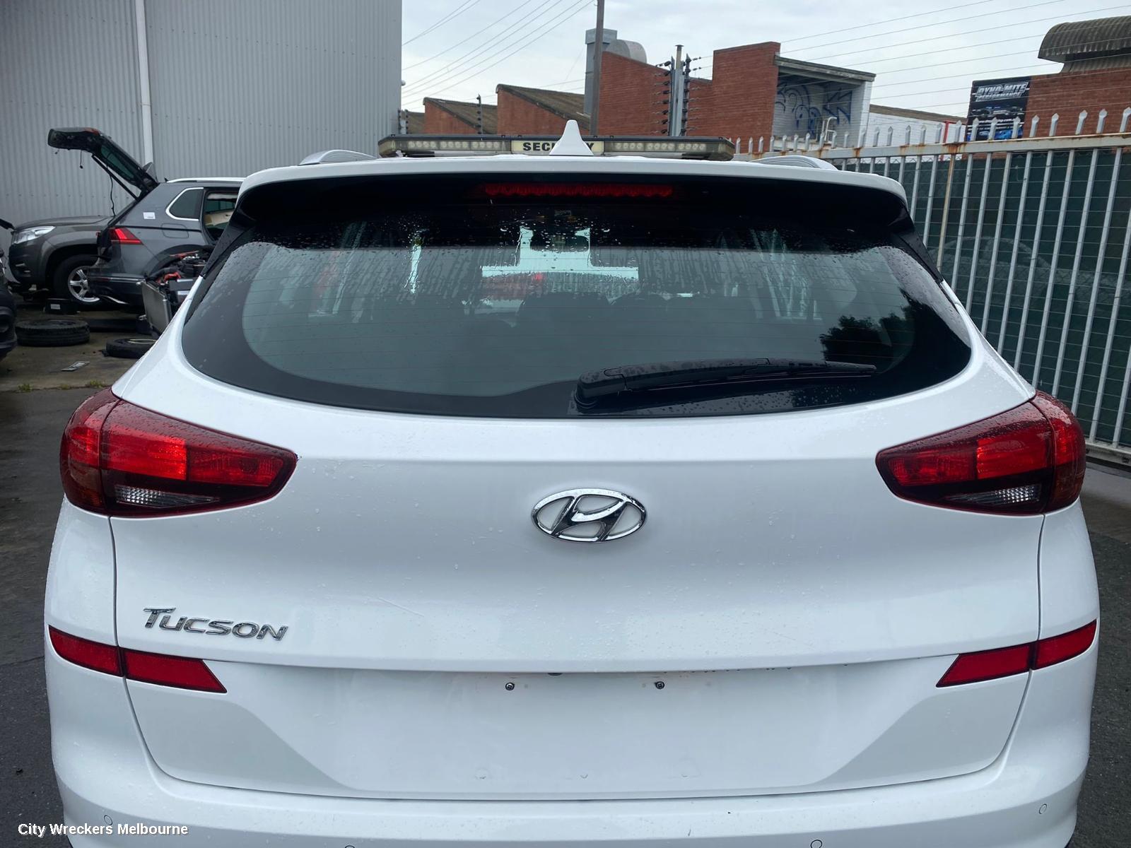 HYUNDAI TUCSON LEFT DRIVESHAFT, FRONT, 2.0, G4NC, PETROL, AUTO T/M, TL, 07/2015 - 01/2021