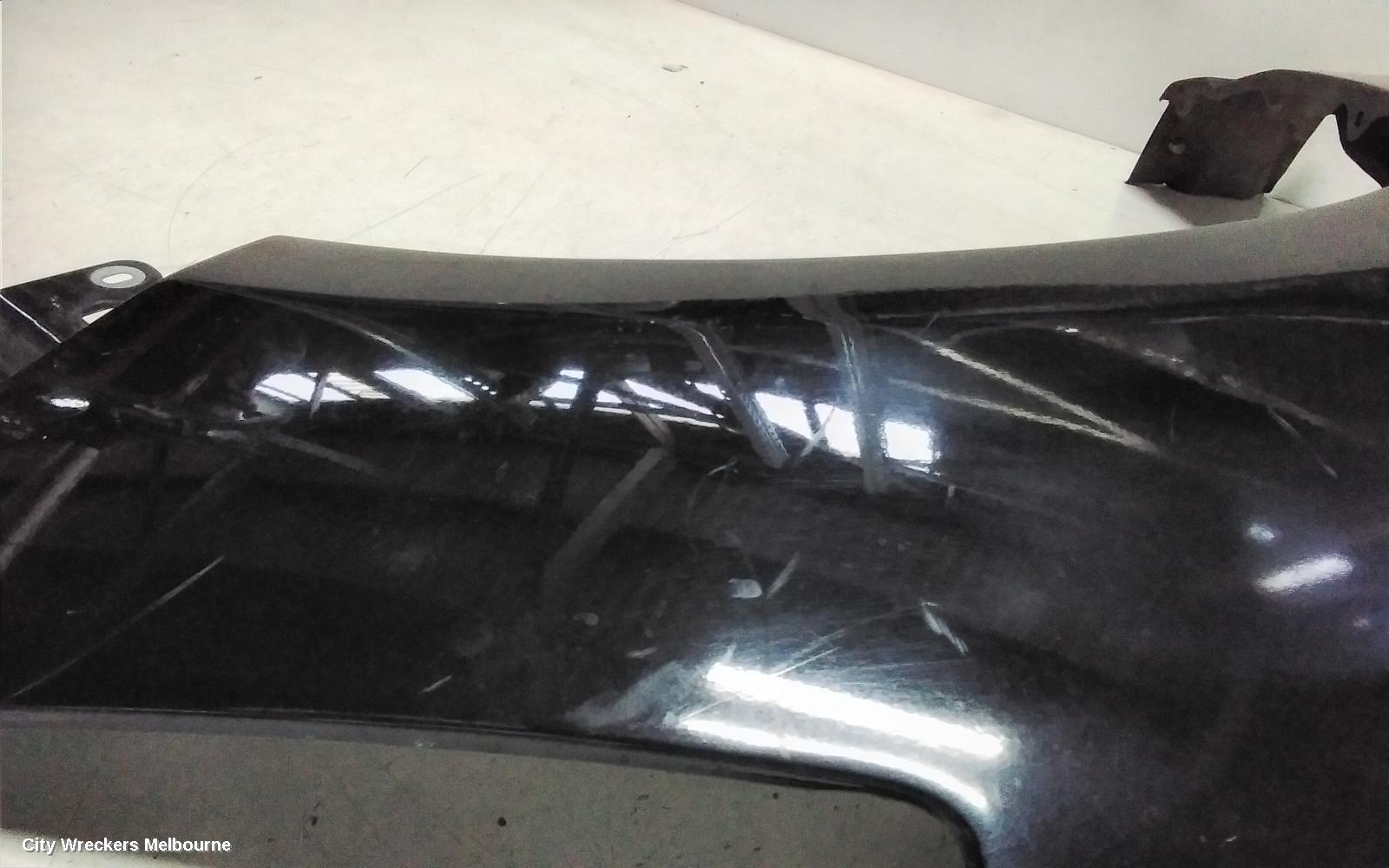 MAZDA 2 RIGHT GUARD, DE SERIES, HATCH, NEO/MAXX, 09/2007 - 04/2010