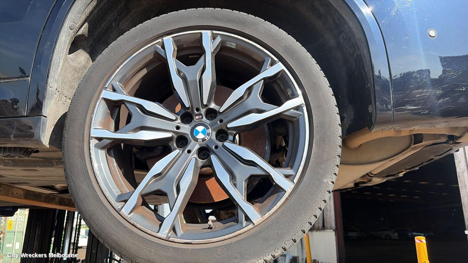 BMW X3 WHEEL MAG, FACTORY, 20X9.5IN, REAR, 5 V SPOKE, STYLE 699M, BI-COLOUR, G01, 08/2017 - 08/2024