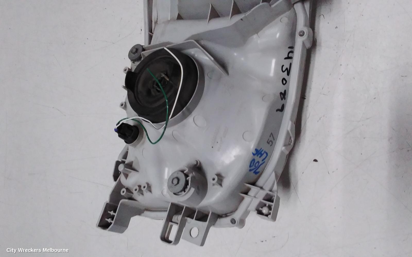 TOYOTA HIACE LEFT HEADLAMP, TRH/KDH, LWB/SWB, LENS# 26-118, 01/2005 - 08/2010