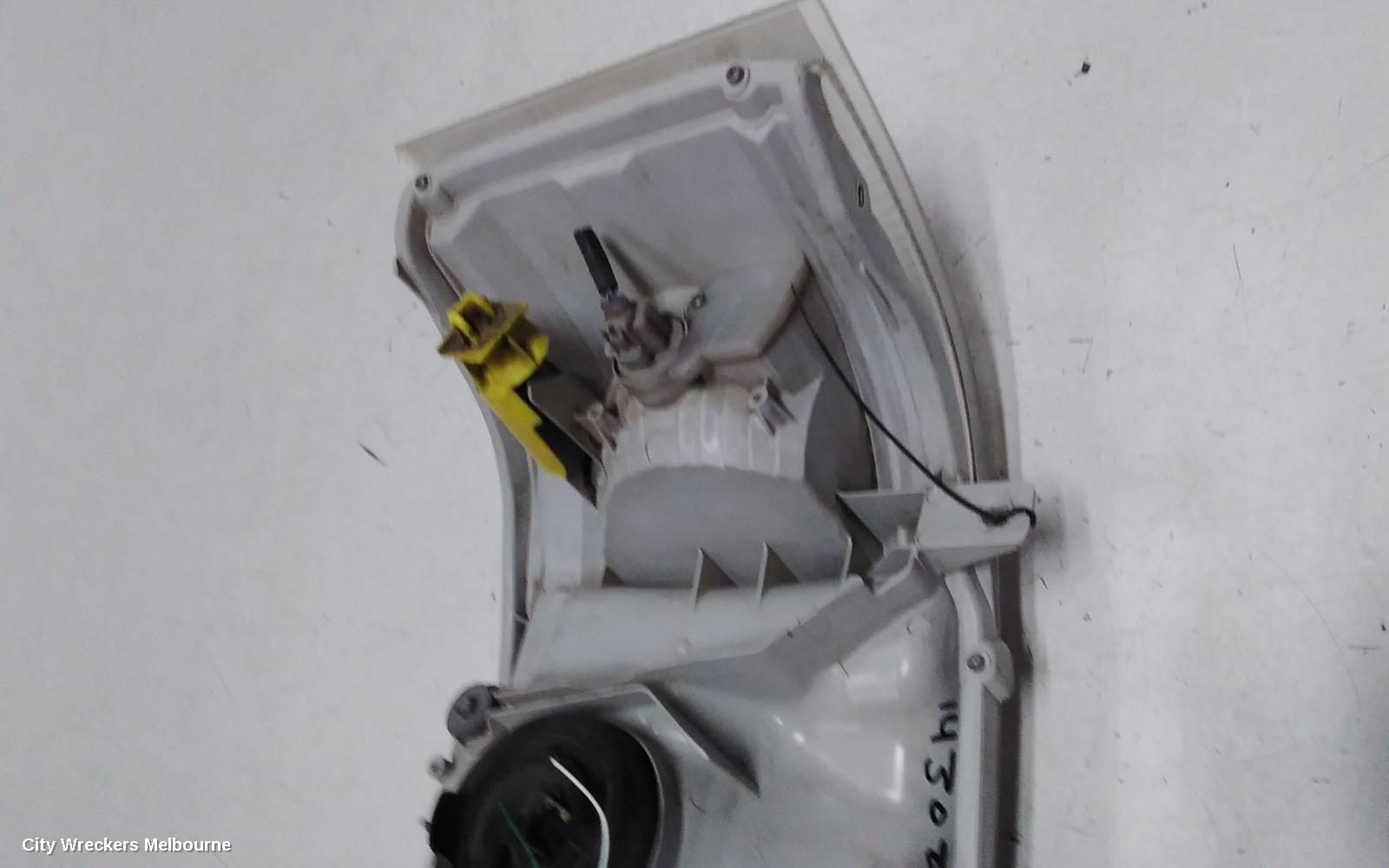 TOYOTA HIACE LEFT HEADLAMP, TRH/KDH, LWB/SWB, LENS# 26-118, 01/2005 - 08/2010