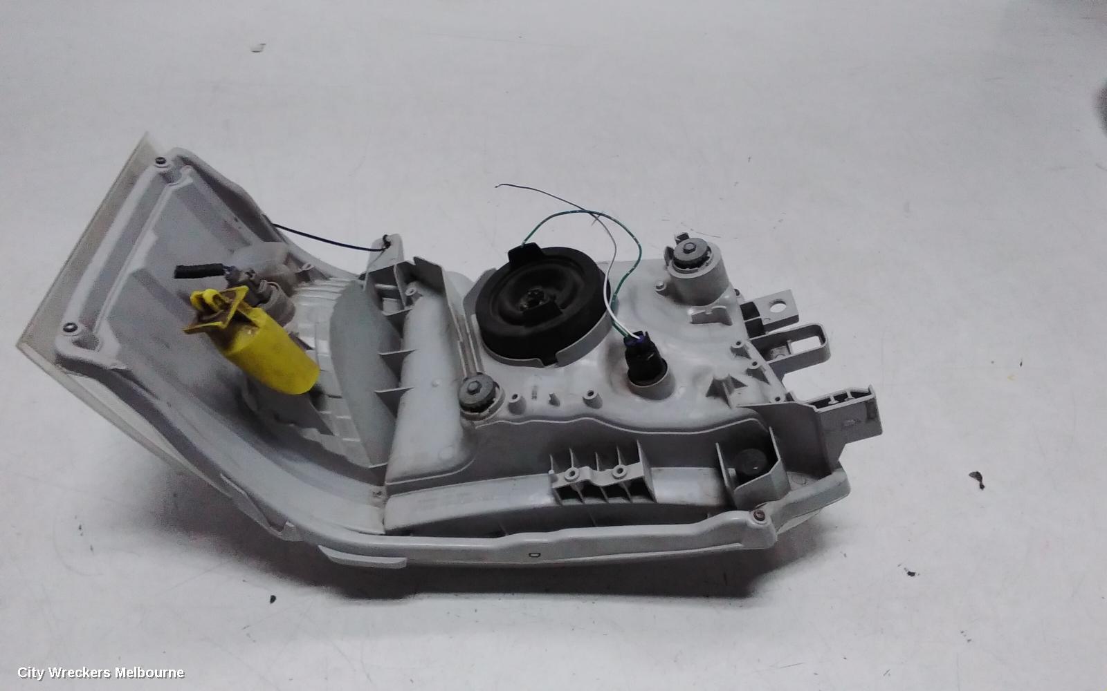 TOYOTA HIACE LEFT HEADLAMP, TRH/KDH, LWB/SWB, LENS# 26-118, 01/2005 - 08/2010