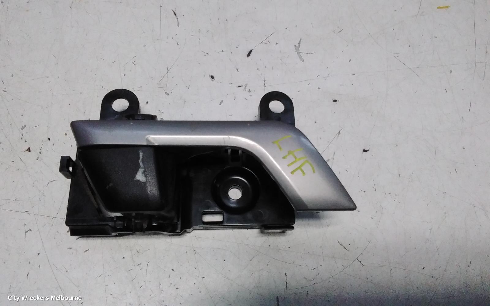 TOYOTA KLUGER DOOR HANDLE, INNER, LH FRONT, SILVER, GSU40/GSU45, 05/2007 - 03/2014