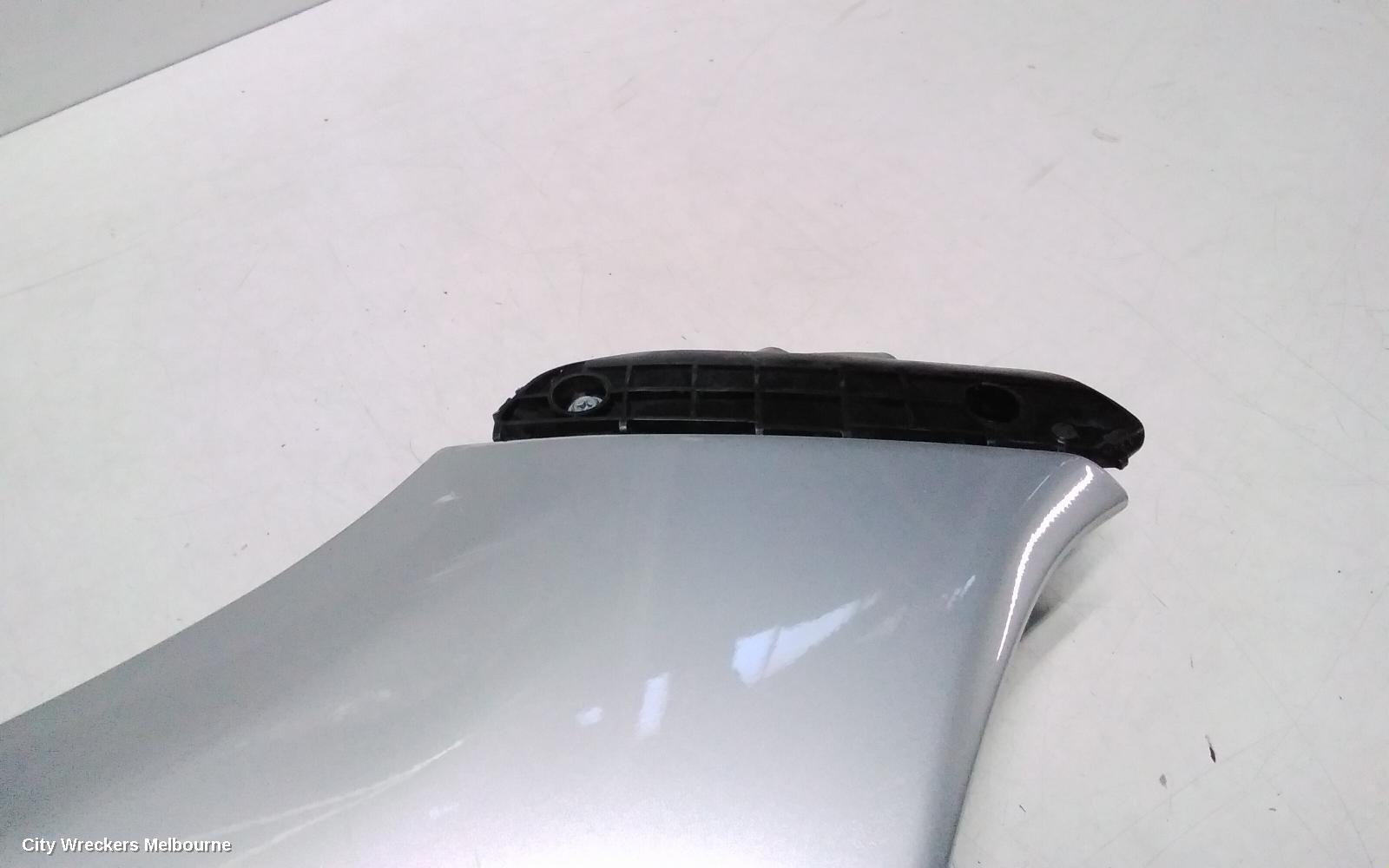 TOYOTA KLUGER LEFT GUARD, GSU40-GSU45, 05/2007 - 07/2010