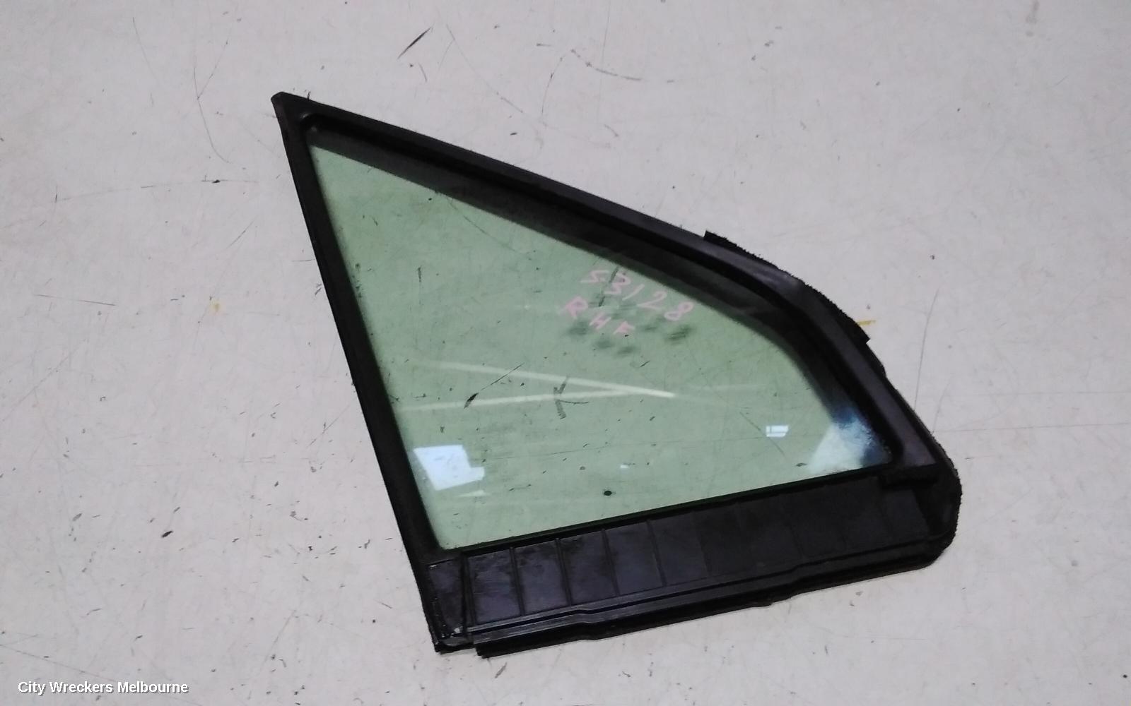 SUBARU FORESTER RIGHT FRONT 1/4 DOOR GLASS, SK, 08/2018 - 11/2024