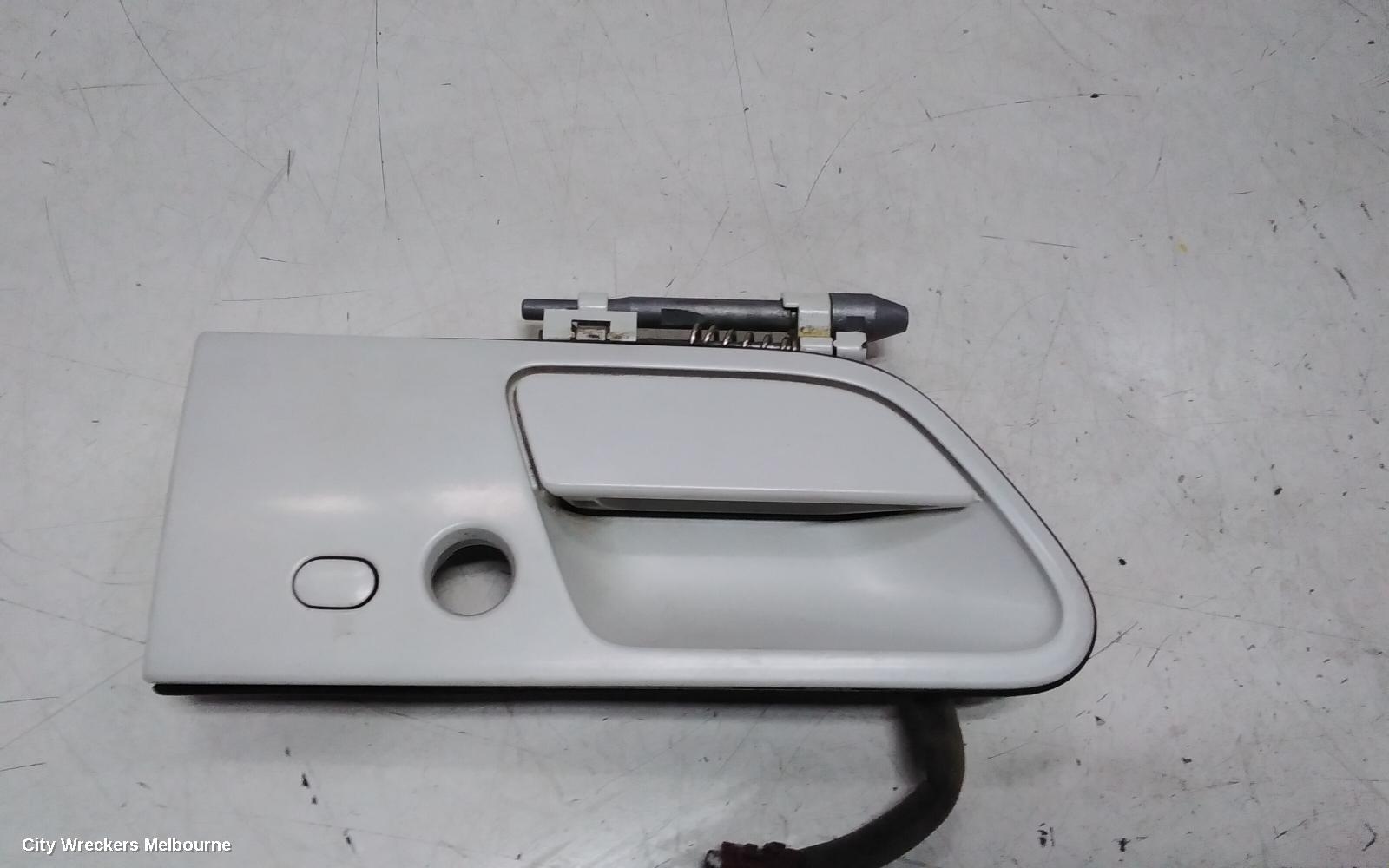 NISSAN ELGRAND DOOR HANDLE, OUTER, RH FRONT, COLOUR CODED TYPE, E51, 05/2002 - 12/2010