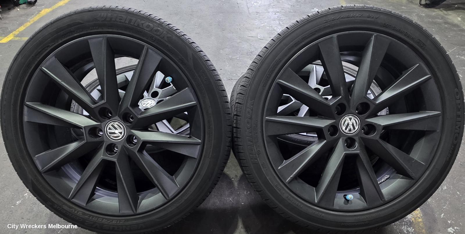 VOLKSWAGEN GOLF WHEEL MAG, FACTORY, 17X7.0IN, DIJON, 5 V SPOKE, BLACK, GEN 7, 11/2012 - 08/2020
