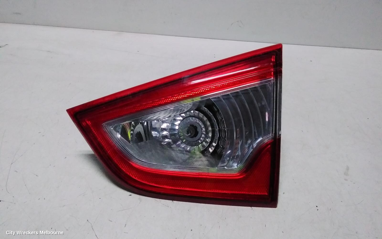 SUZUKI S-CROSS REAR GARNISH, JY, TAILGATE LAMP (RH SIDE), NON LED TYPE, 09/2013 - 05/2022