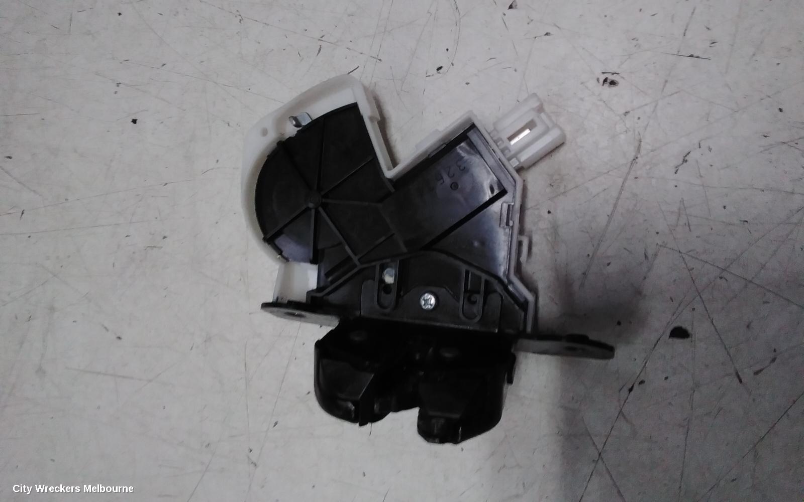SUZUKI S-CROSS DOOR/BOOT/GATE LOCK, JY, TAILGATE, 09/2013 - 05/2022