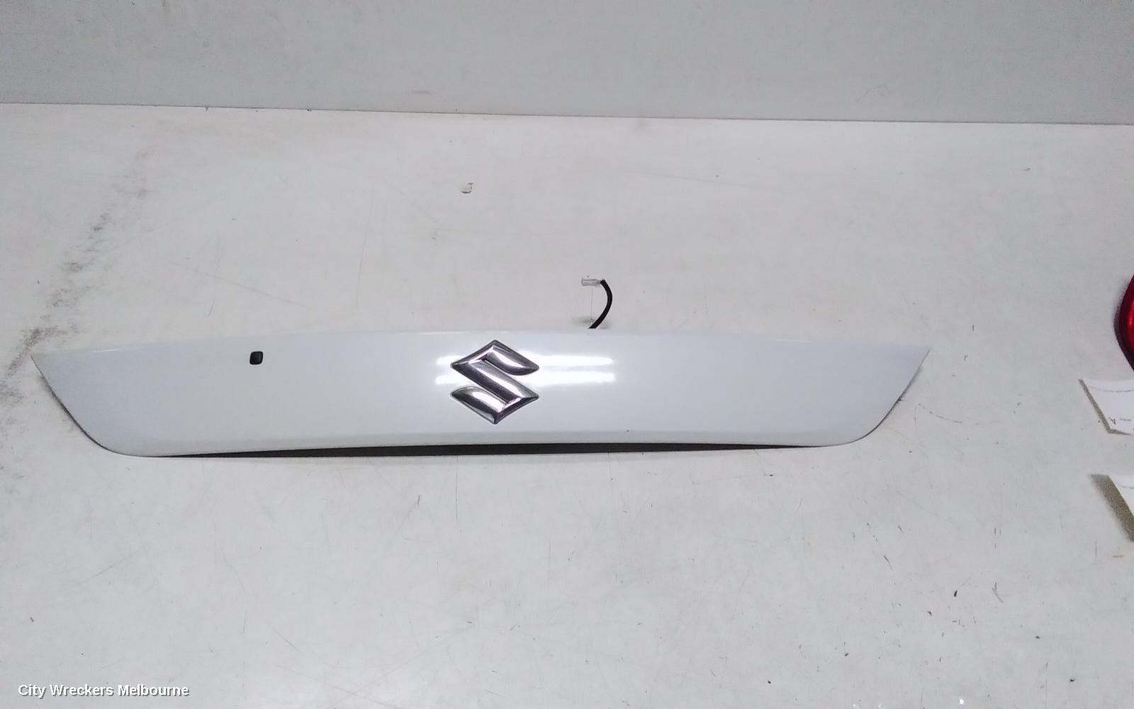 SUZUKI S-CROSS REAR GARNISH, JY, TAILGATE GARNISH (CENTRE), W/ CAMERA TYPE, 09/2013 - 05/2022