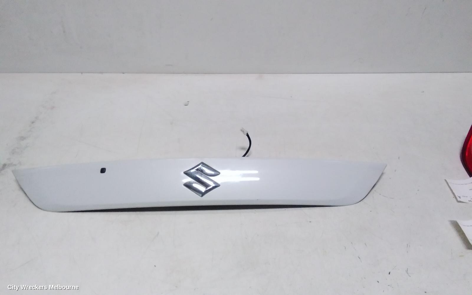 SUZUKI S-CROSS REAR GARNISH, JY, TAILGATE GARNISH (CENTRE), W/ CAMERA TYPE, 09/2013 - 05/2022