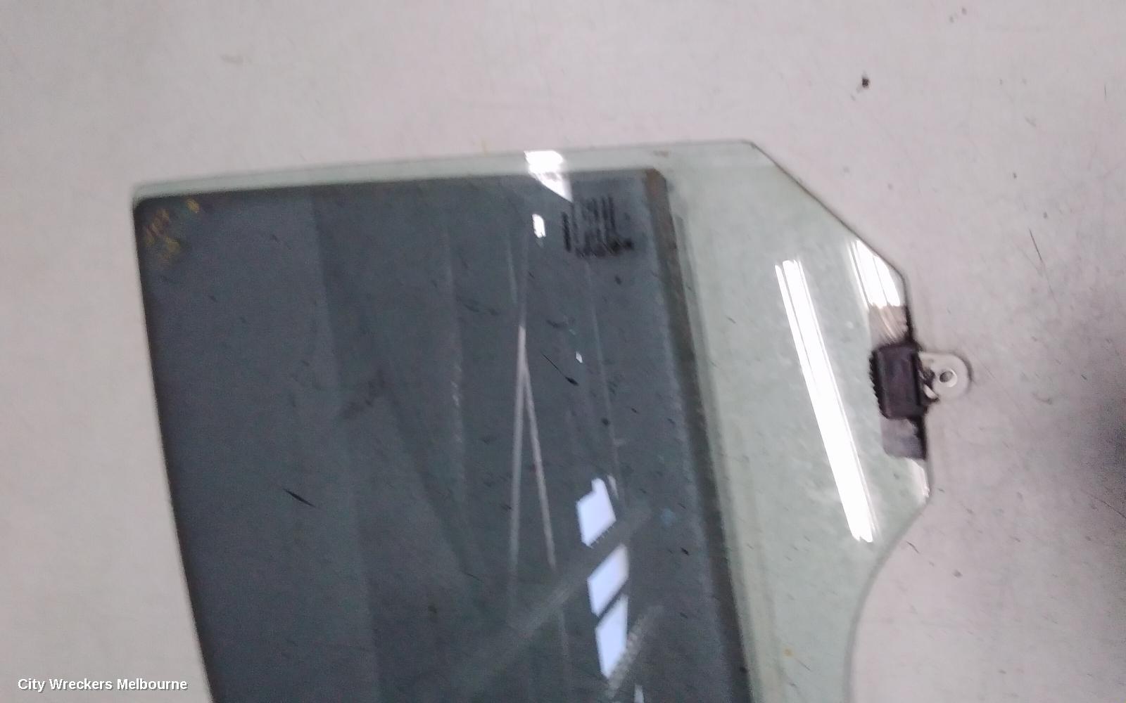 NISSAN MICRA LEFT FRONT DOOR WINDOW, K13, 11/2010 - 12/2016