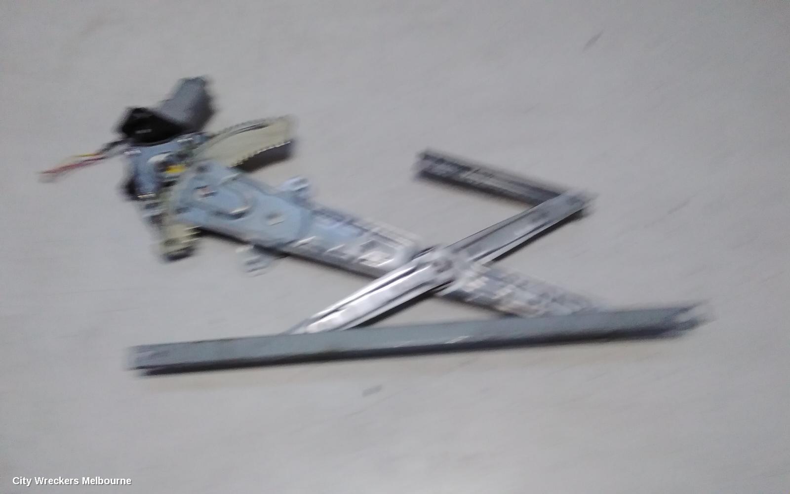 NISSAN MICRA LEFT FRONT WINDOW REG/MOTOR, K13, POWER, 11/2010 - 12/2016