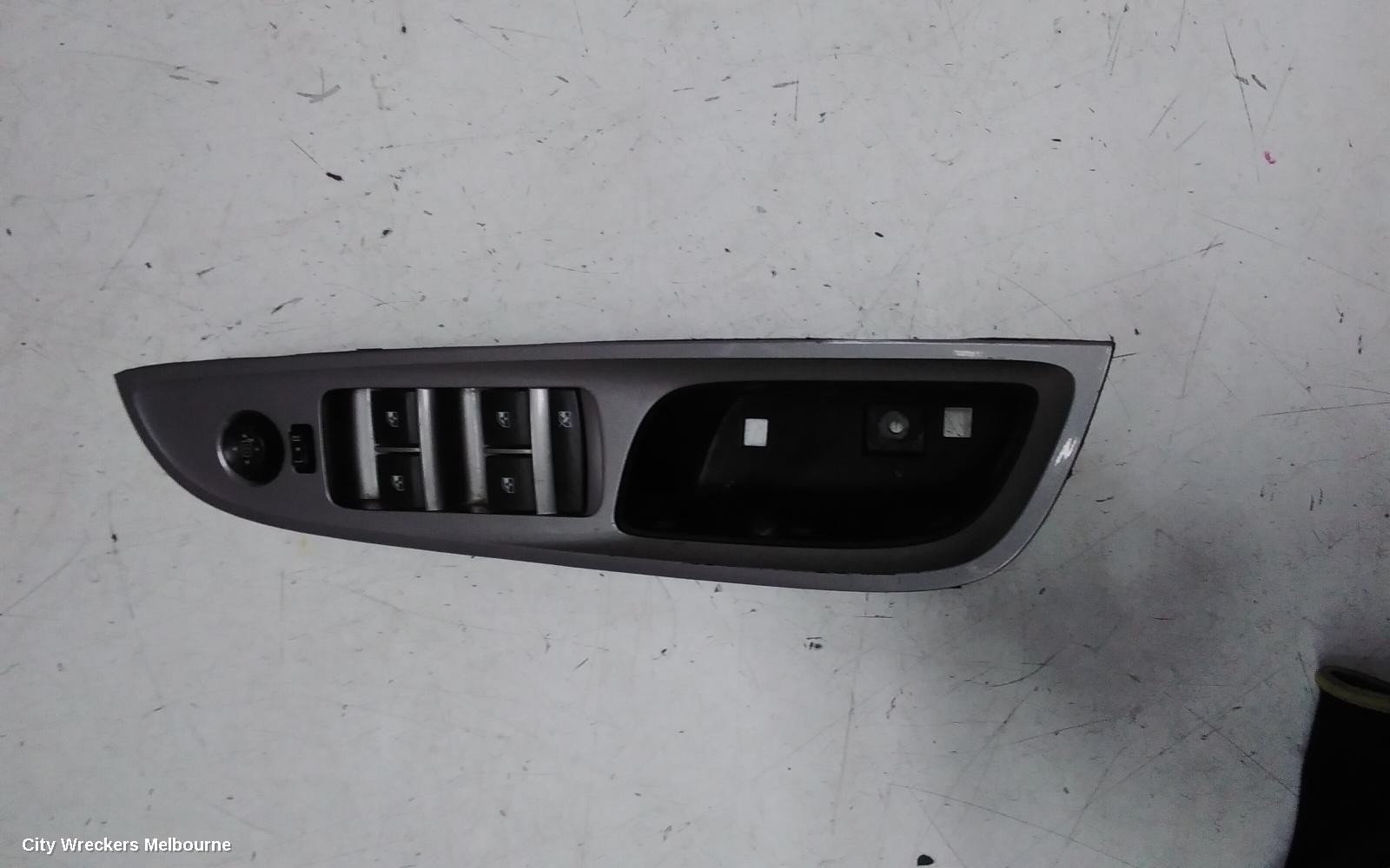 HOLDEN COMMODORE PWR DR WIND SWITCH, RH FRONT (MASTER SWITCH), VF, SILVER, 4 SWITCH TYPE, 05/2013 - 12/2017