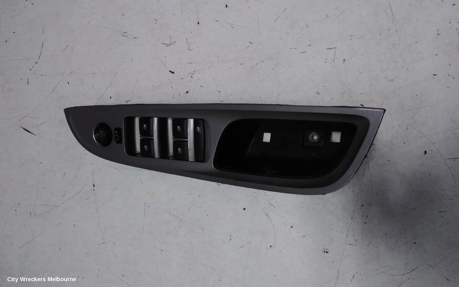 HOLDEN COMMODORE PWR DR WIND SWITCH, RH FRONT (MASTER SWITCH), VF, SILVER, 4 SWITCH TYPE, 05/2013 - 12/2017