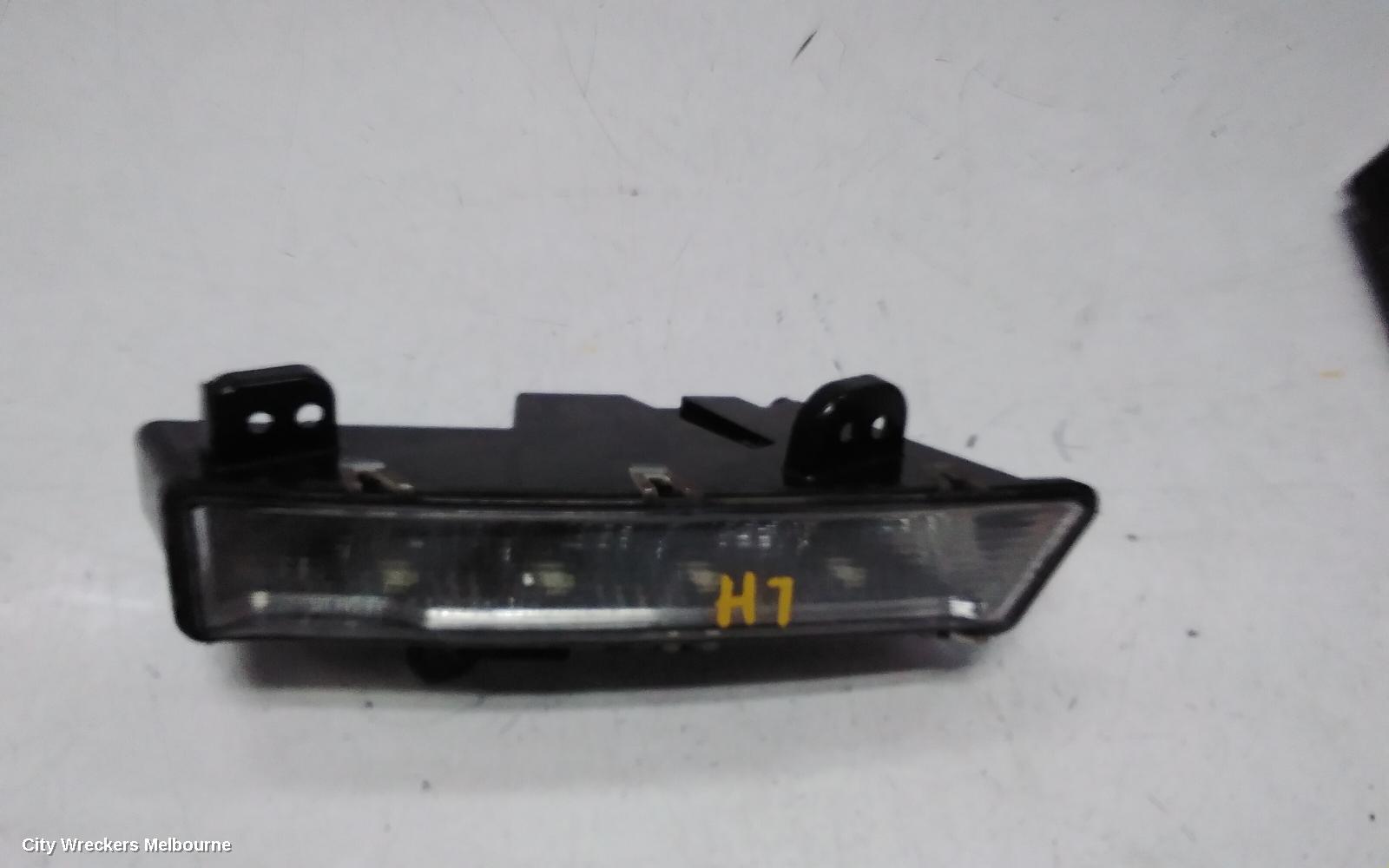 HOLDEN COMMODORE LEFT INDICATOR/FOG/SIDE, BUMPER FOGLAMP SURROUND, VF, CALAIS/CALAIS-V, 05/2013 - 12/2017