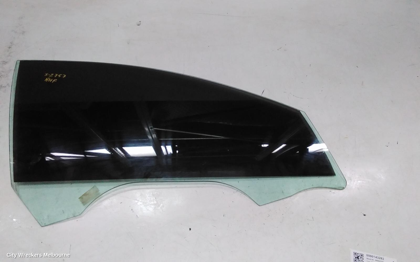 HOLDEN COMMODORE RIGHT FRONT DOOR WINDOW, VF, 05/2013 - 12/2017
