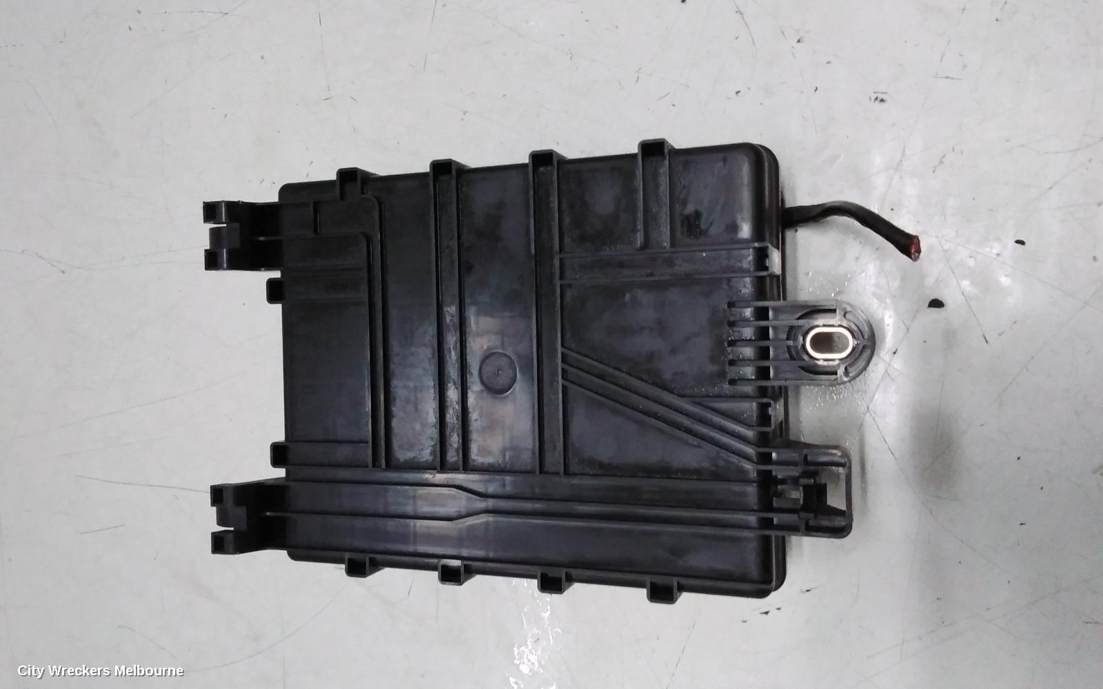 HOLDEN COMMODORE FUSE BOX, ENGINE BAY, VF, 05/2013 - 12/2017