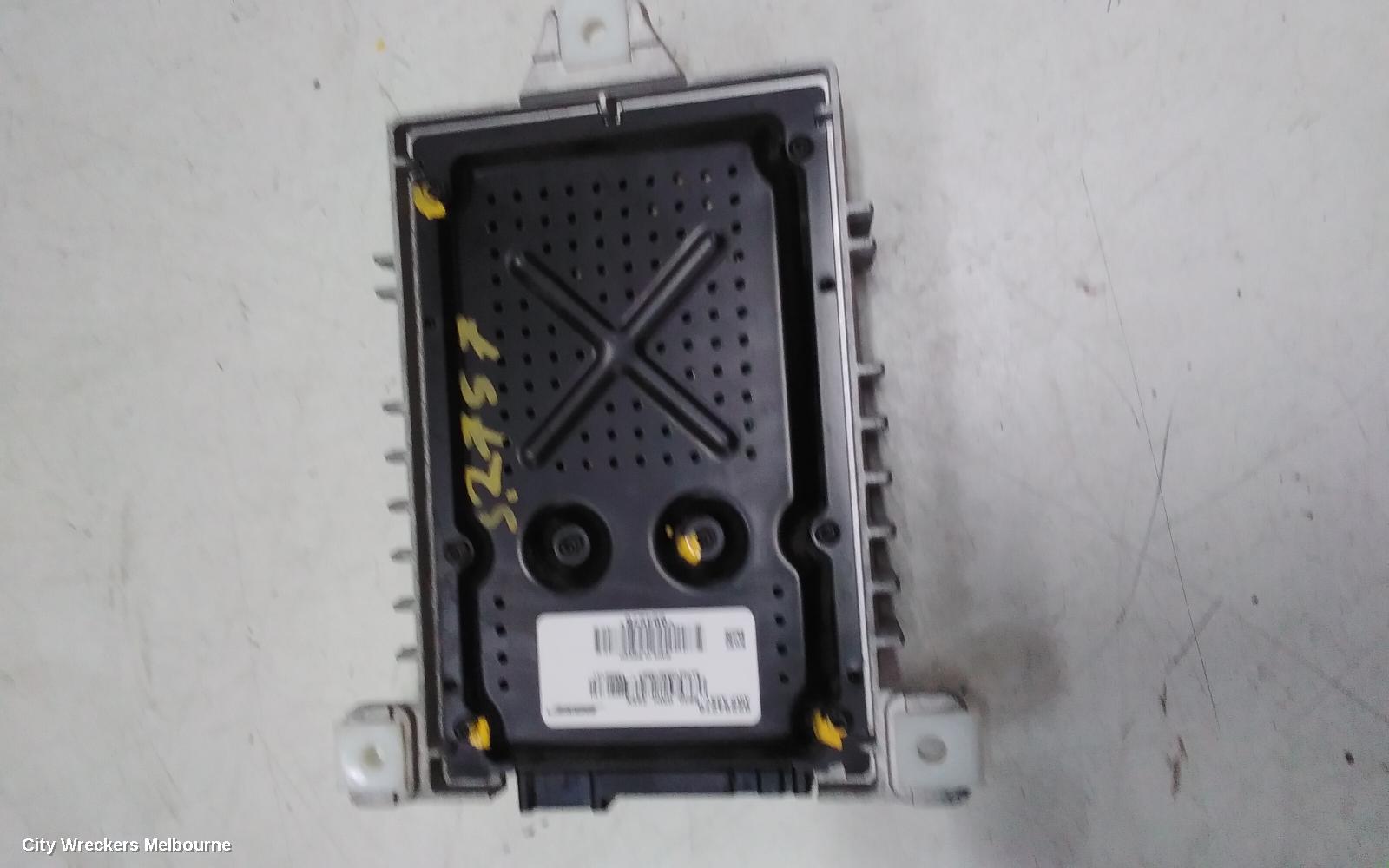 HOLDEN COMMODORE RADIO/CD/DVD/SAT/TV, BOSE AMPLIFIER, VF, 05/2013 - 12/2017