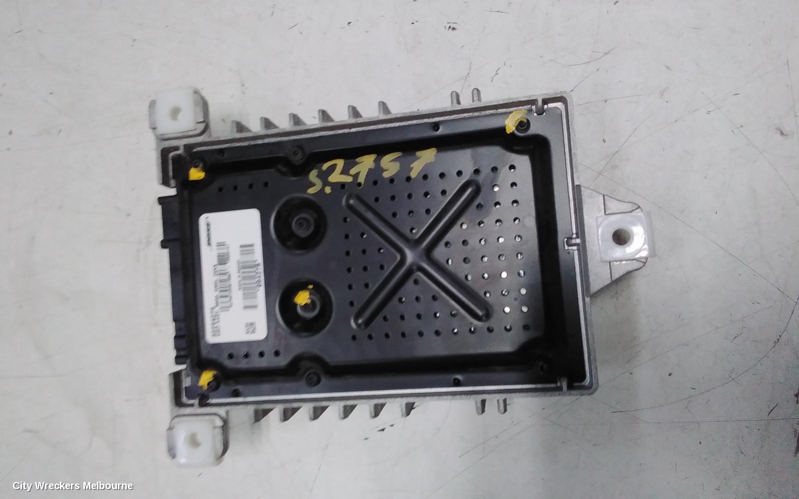 HOLDEN COMMODORE RADIO/CD/DVD/SAT/TV, BOSE AMPLIFIER, VF, 05/2013 - 12/2017