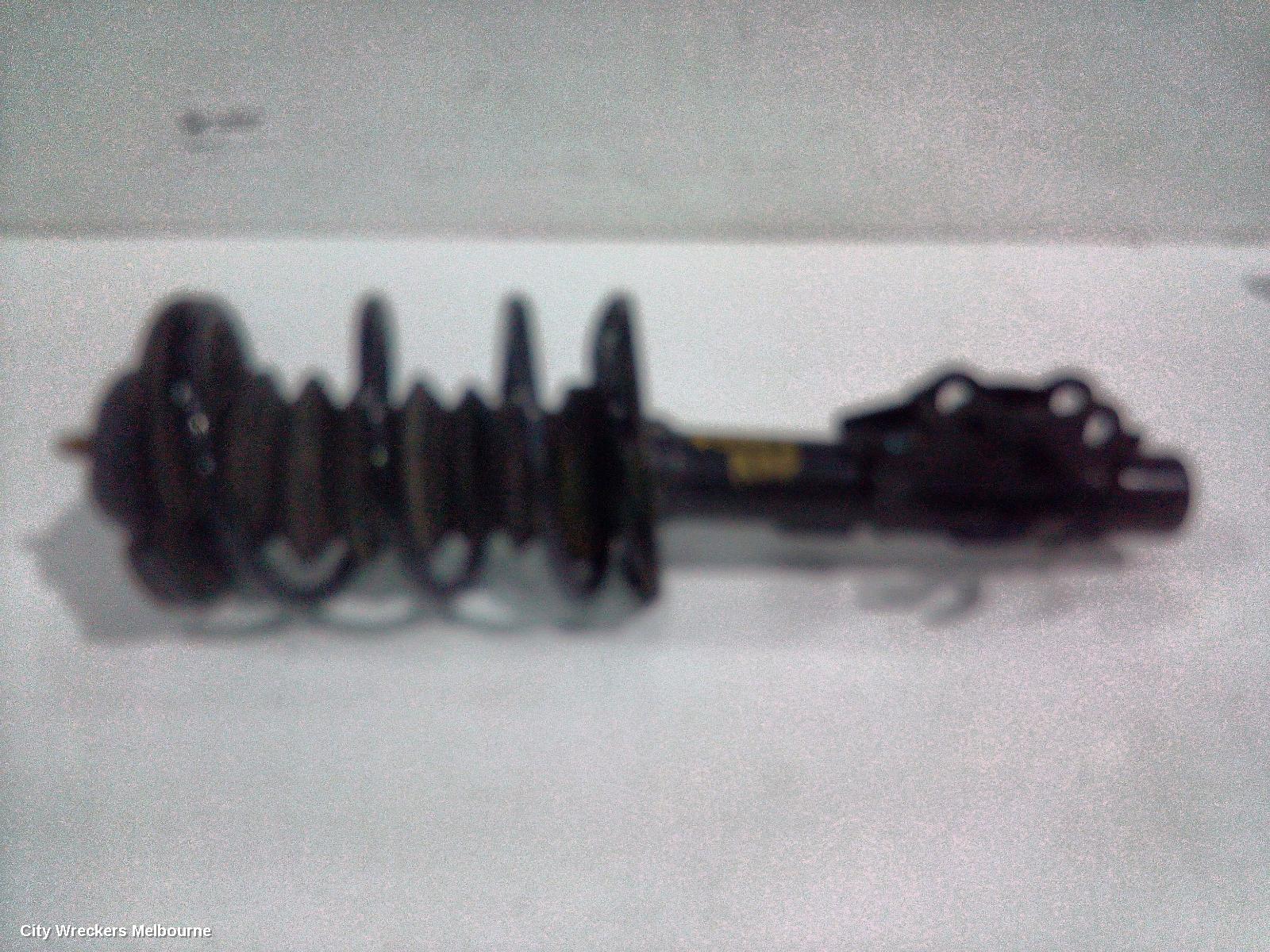 HOLDEN COMMODORE RIGHT FRONT STRUT, VF, EVOKE/CALAIS, 05/2013 - 12/2017
