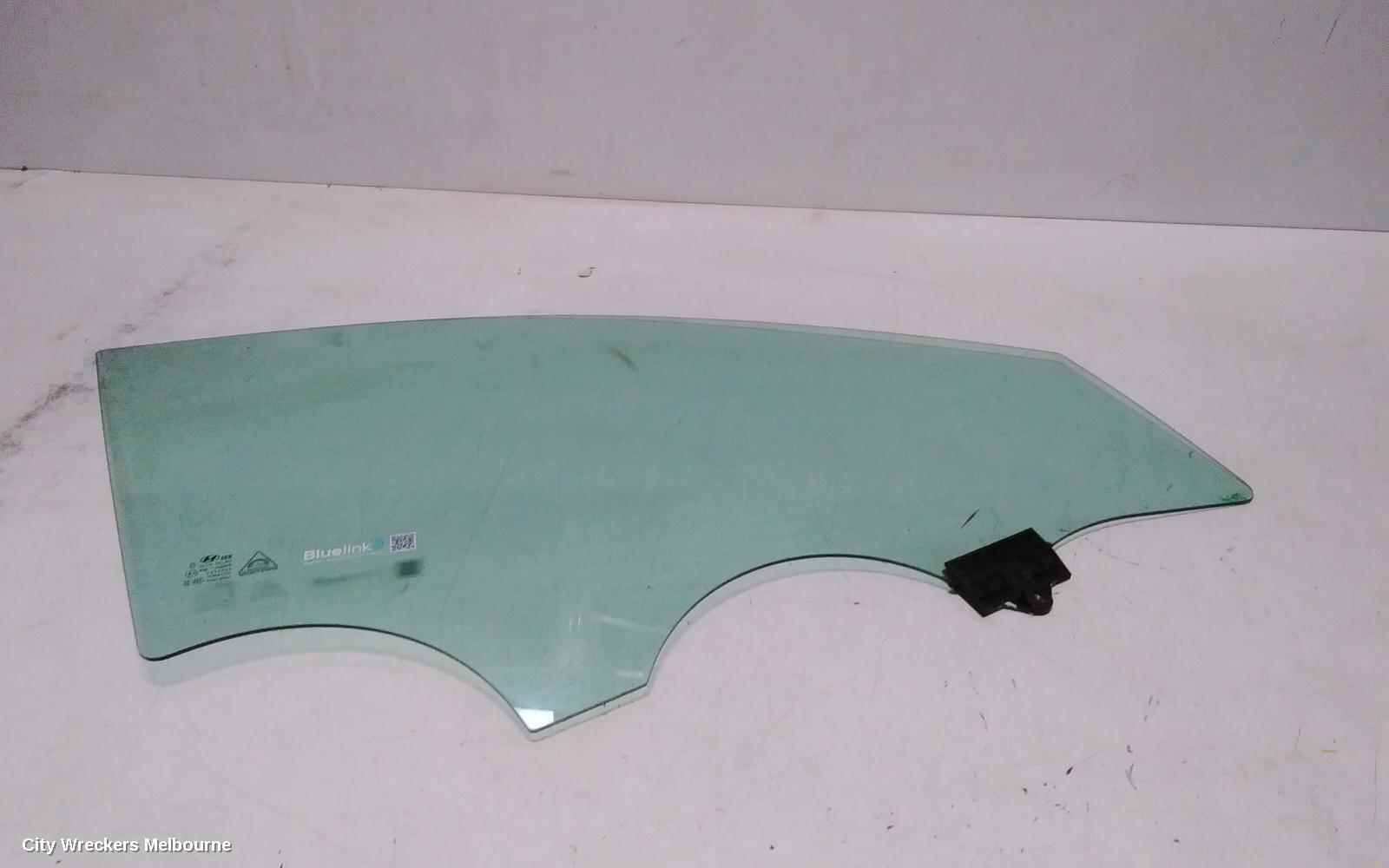 HYUNDAI TUCSON RIGHT FRONT DOOR WINDOW, NX4, GREEN TINT TYPE, 02/2021 ONWARDS