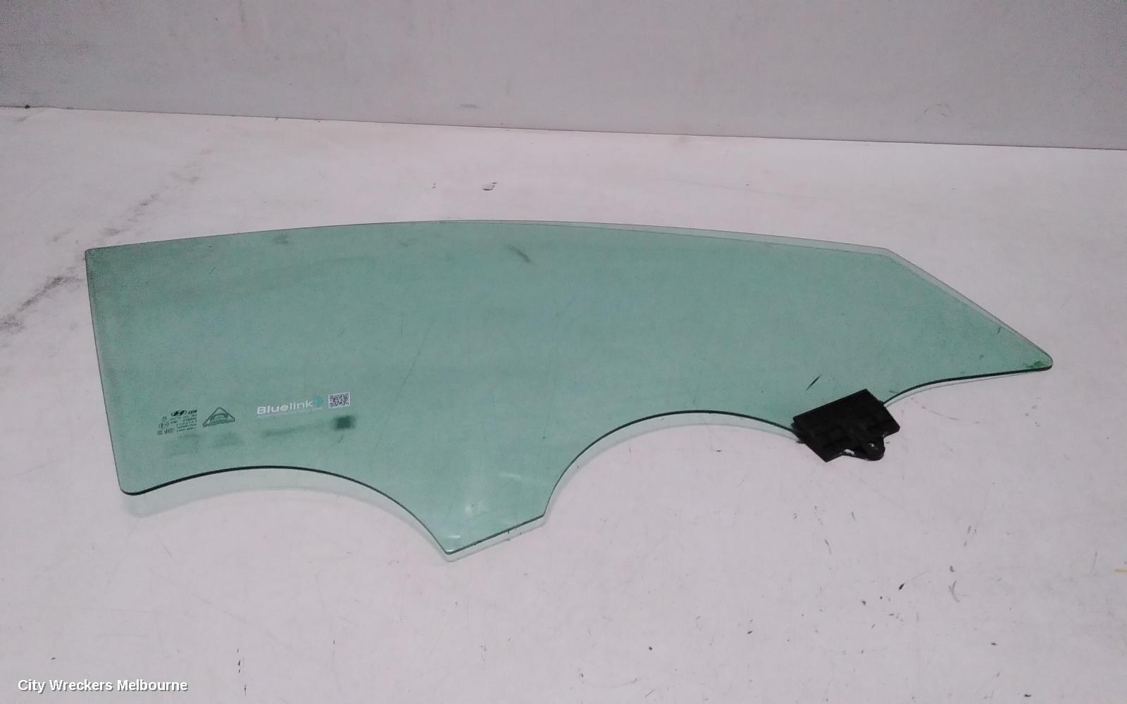 HYUNDAI TUCSON RIGHT FRONT DOOR WINDOW, NX4, GREEN TINT TYPE, 02/2021 ONWARDS