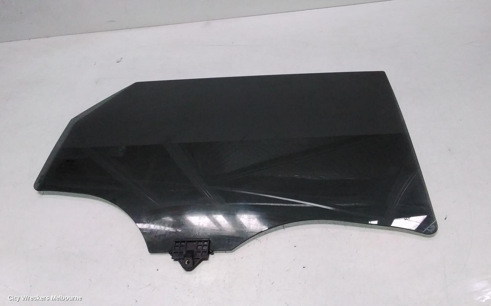 HYUNDAI TUCSON RIGHT REAR DOOR WINDOW, NX4, GREEN TINT TYPE, 02/2021 ONWARDS
