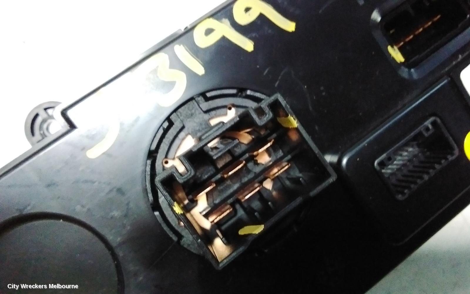 HYUNDAI ILOAD/IMAX HEATER/AC CONTROLS, TQ, ILOAD, 09/2015 - 03/2021
