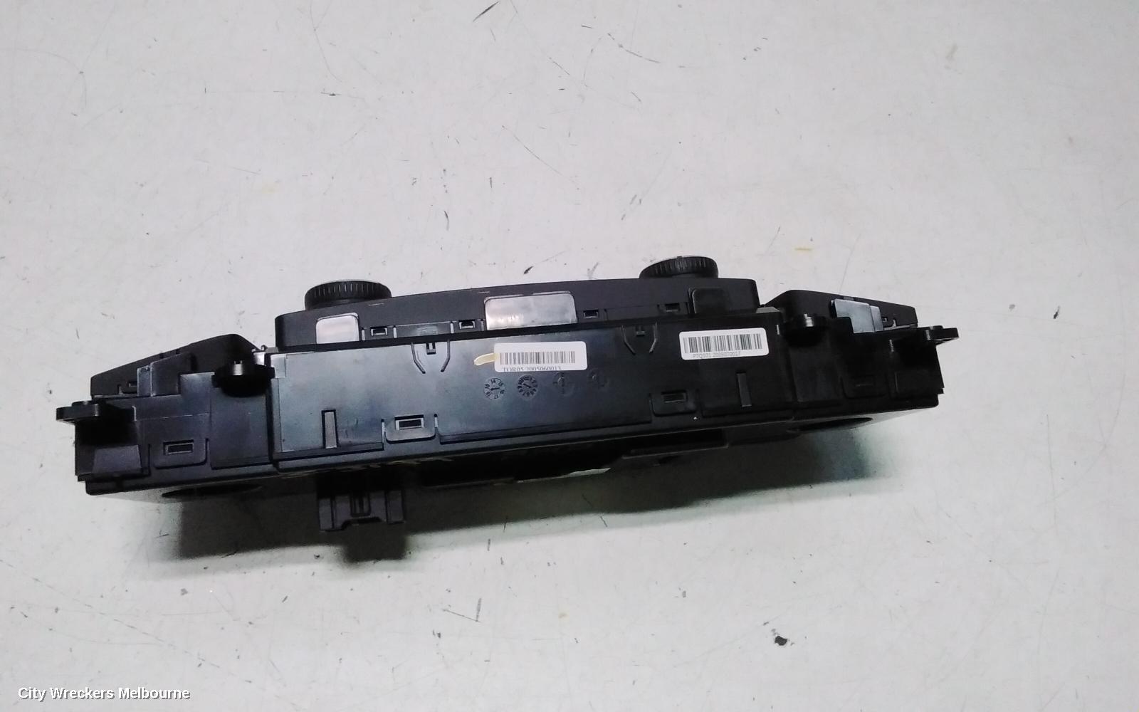 HYUNDAI ILOAD/IMAX HEATER/AC CONTROLS, TQ, ILOAD, 09/2015 - 03/2021