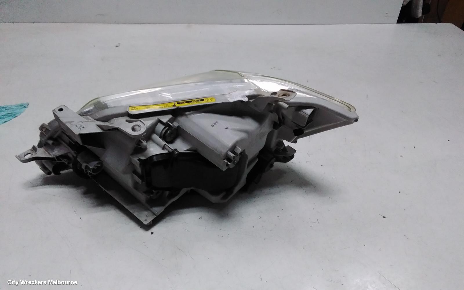 TOYOTA AURION RIGHT HEADLAMP, GSV40R, PRESARA, 10/2006 - 08/2009