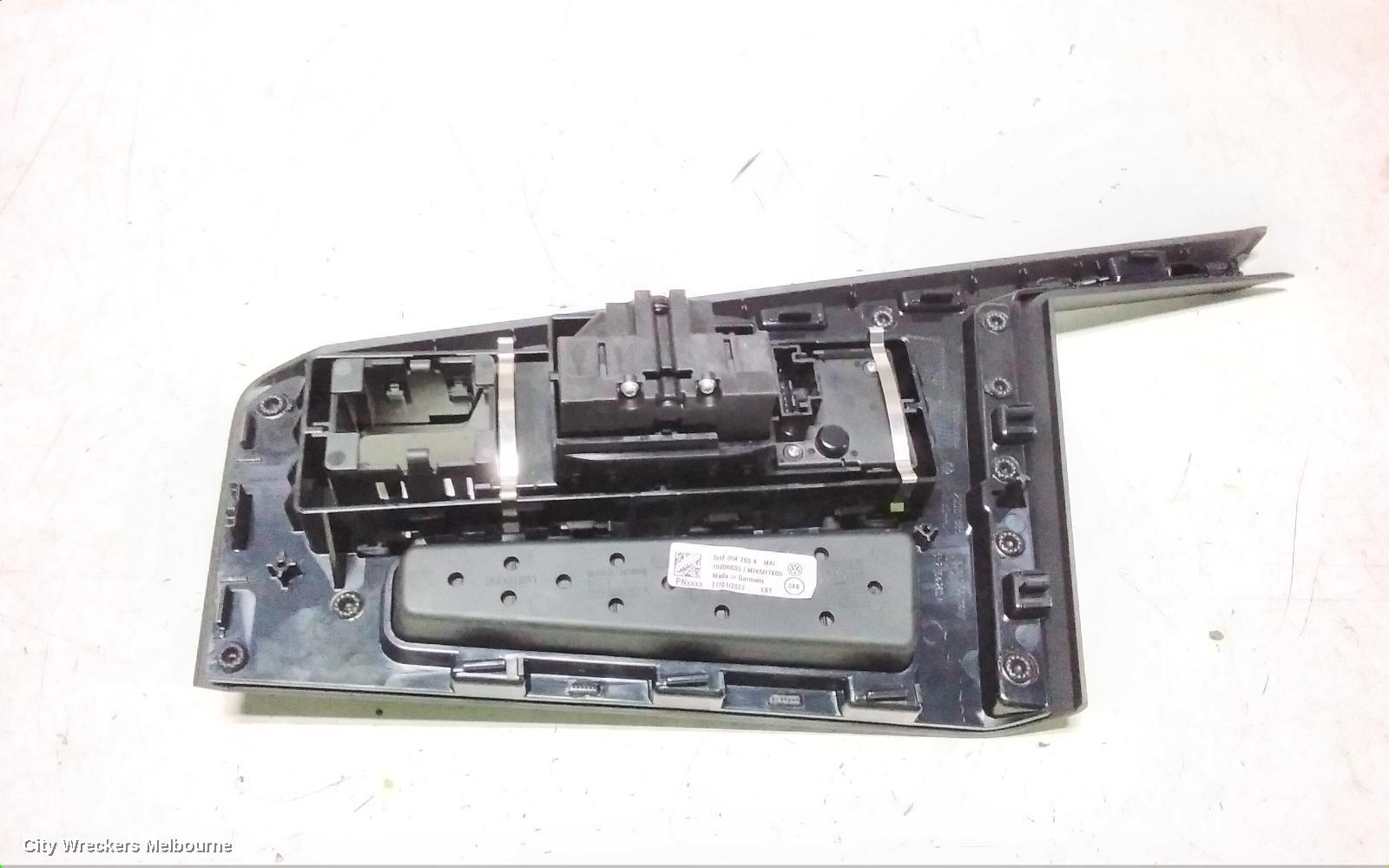 VOLKSWAGEN GOLF GEAR STICK/SHIFTER, GEN 8, 09/2020 ONWARDS