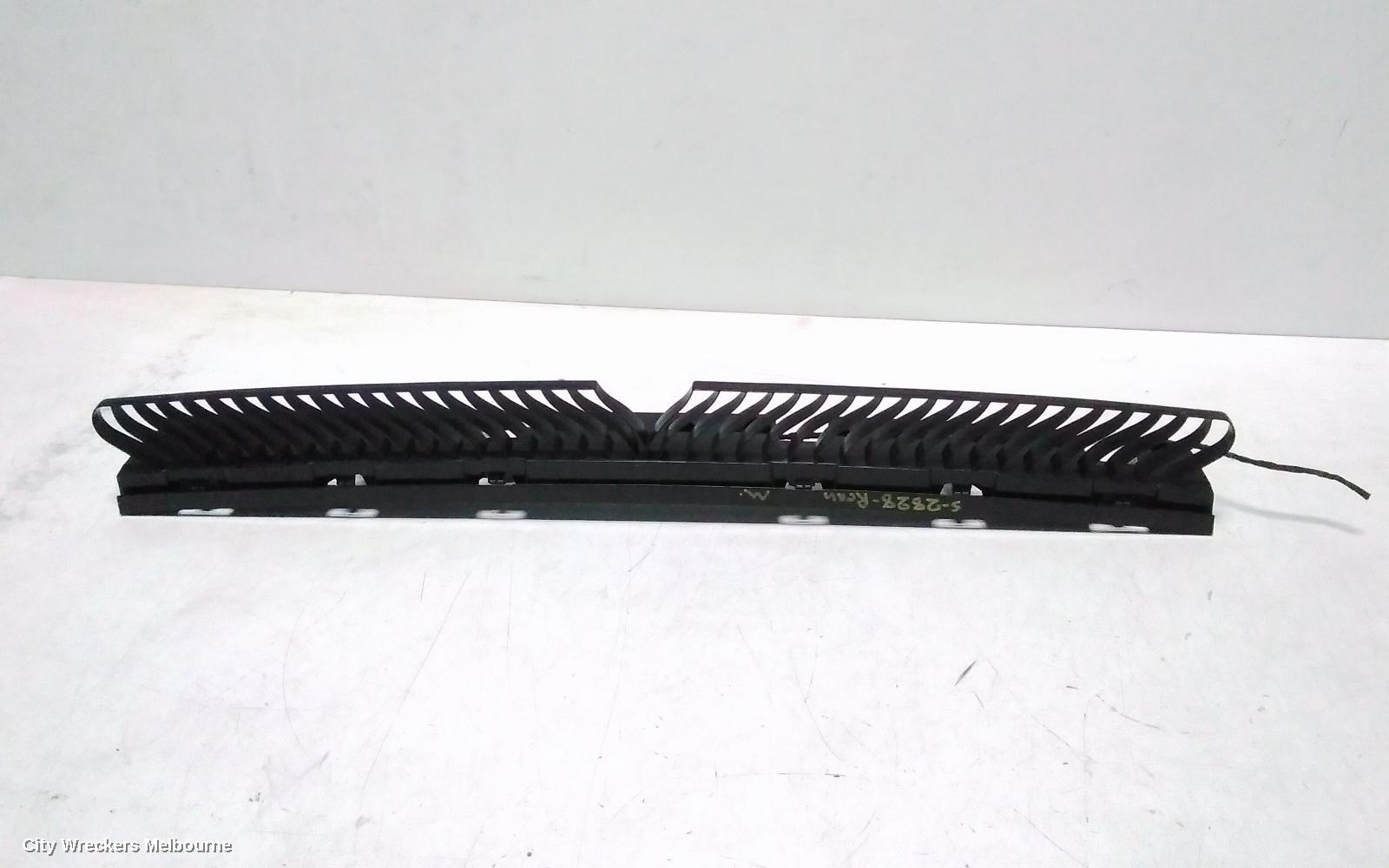 VOLKSWAGEN GOLF, GEN 8, 09/2020 ONWARDS, REAR CENTRE BRAKET: 143415