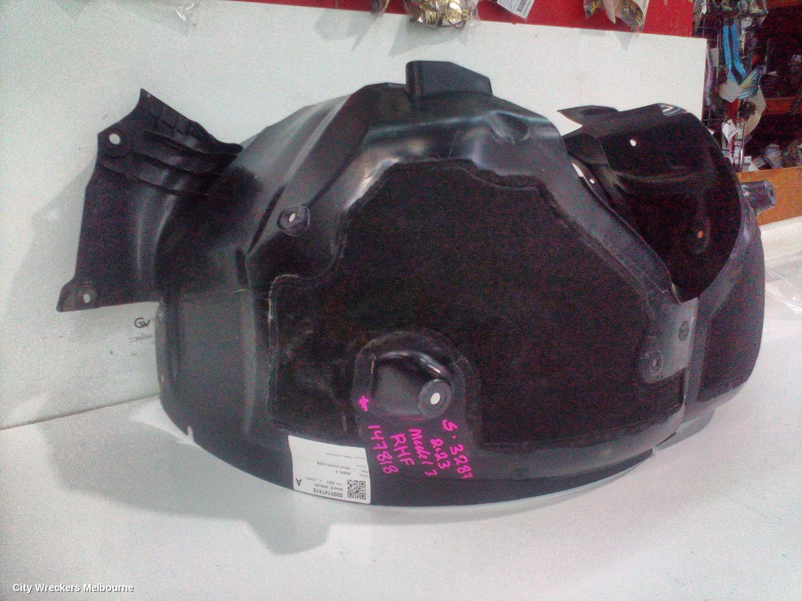 TESLA MODEL 3 RIGHT GUARD LINER, FRONT, 1ST GEN, 06/2019 ONWARDS