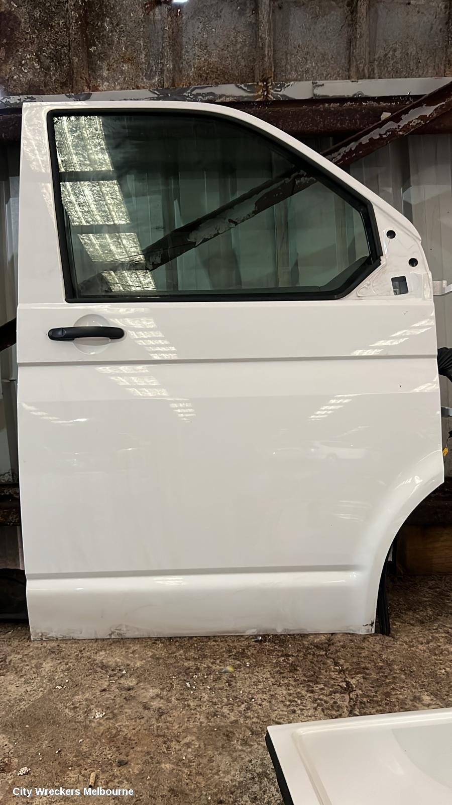 VOLKSWAGEN TRANSPORTER RIGHT FRONT DOOR, T6, 07/2015 - 08/2024