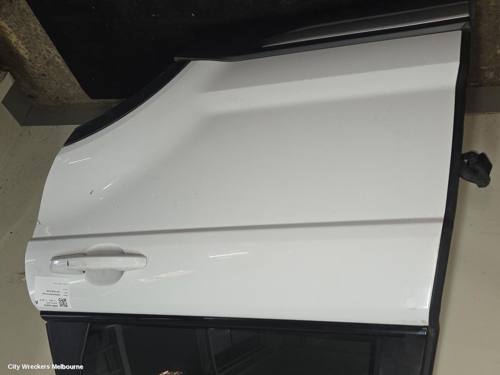 LAND ROVER RANGEROVER EVOQUE LEFT REAR DOOR/SLIDING, L538, 11/2011 - 01/2019
