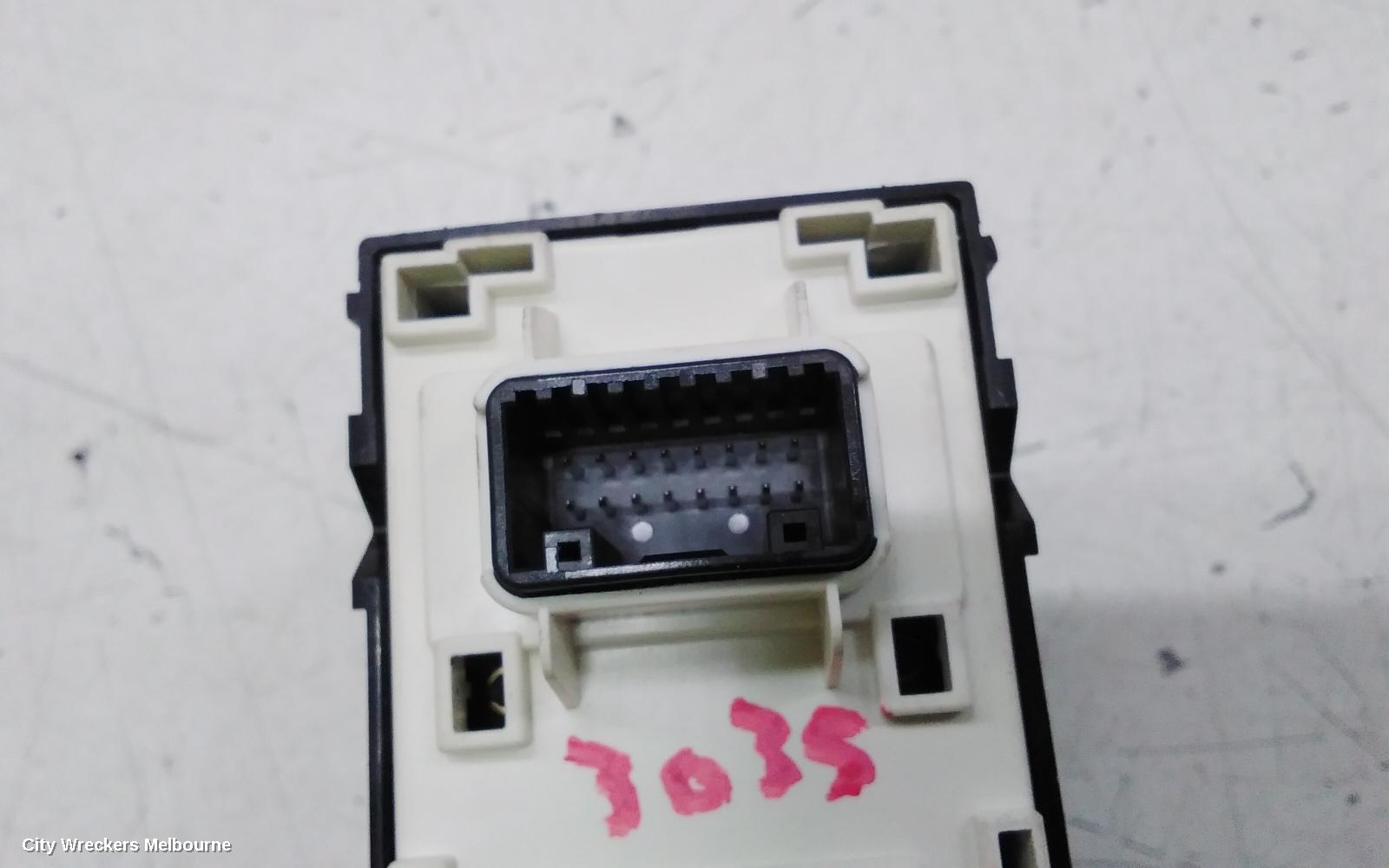KIA RIO, YB, MIRROR SWITCH, NON POWER FOLD TYPE, 12/2016 - 06/2023
