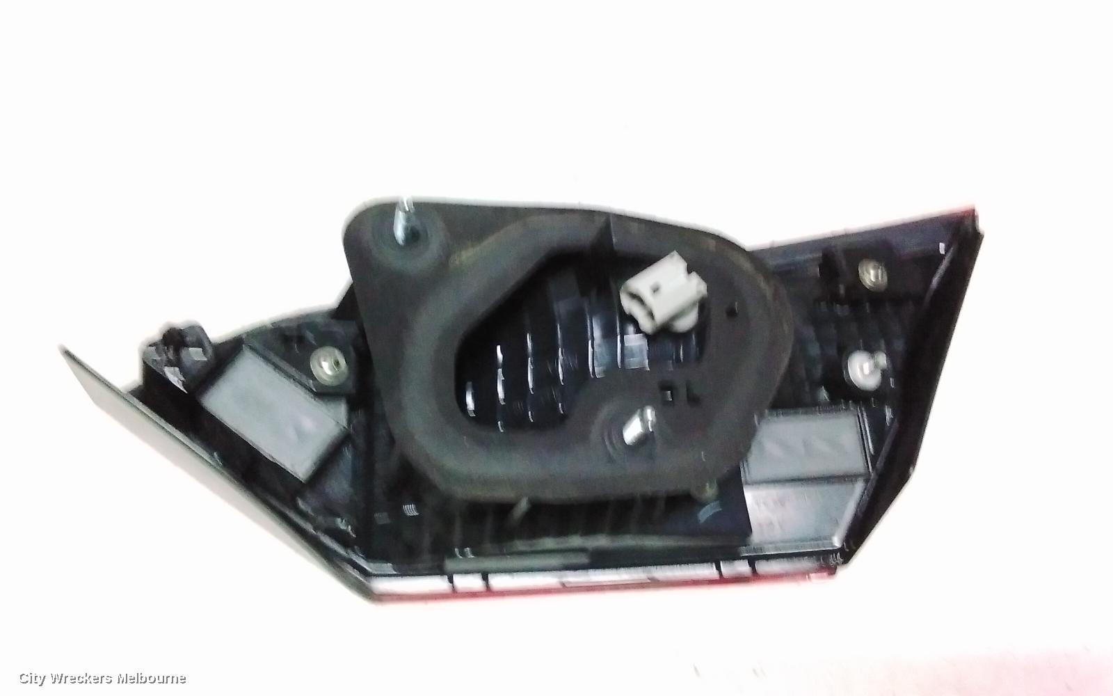 TOYOTA CAMRY REAR GARNISH, BOOTLID LAMP (LH SIDE), HALOGEN TYPE, XV70, 09/2017 - 01/2021