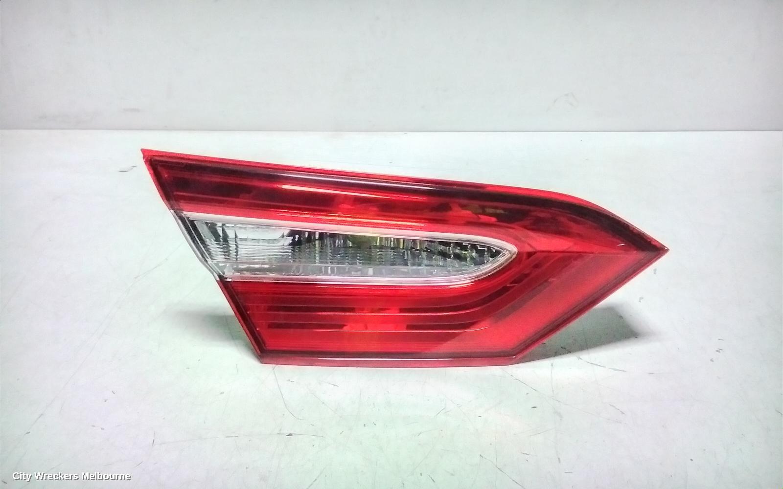 TOYOTA CAMRY REAR GARNISH, BOOTLID LAMP (LH SIDE), HALOGEN TYPE, XV70, 09/2017 - 01/2021