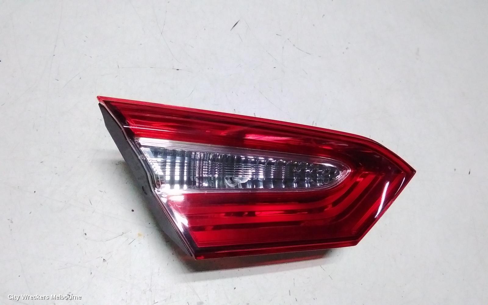 TOYOTA CAMRY REAR GARNISH, BOOTLID LAMP (LH SIDE), HALOGEN TYPE, XV70, 09/2017 - 01/2021