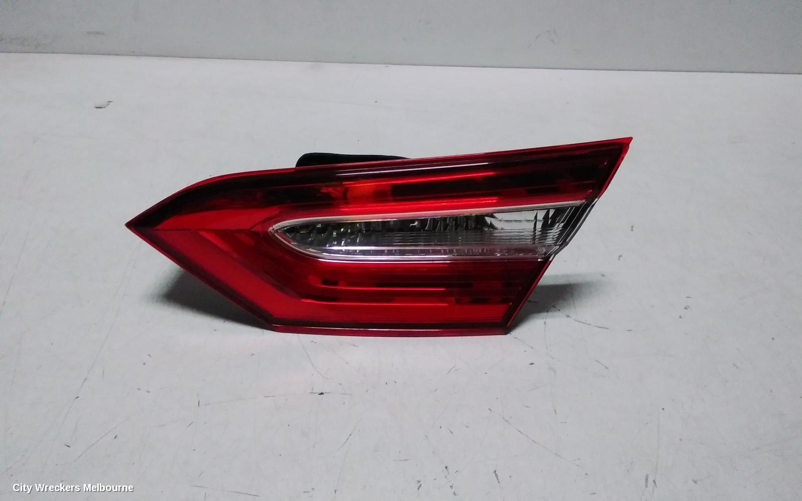 TOYOTA CAMRY REAR GARNISH, BOOTLID LAMP (RH SIDE), HALOGEN TYPE, XV70, 09/2017 - 01/2021