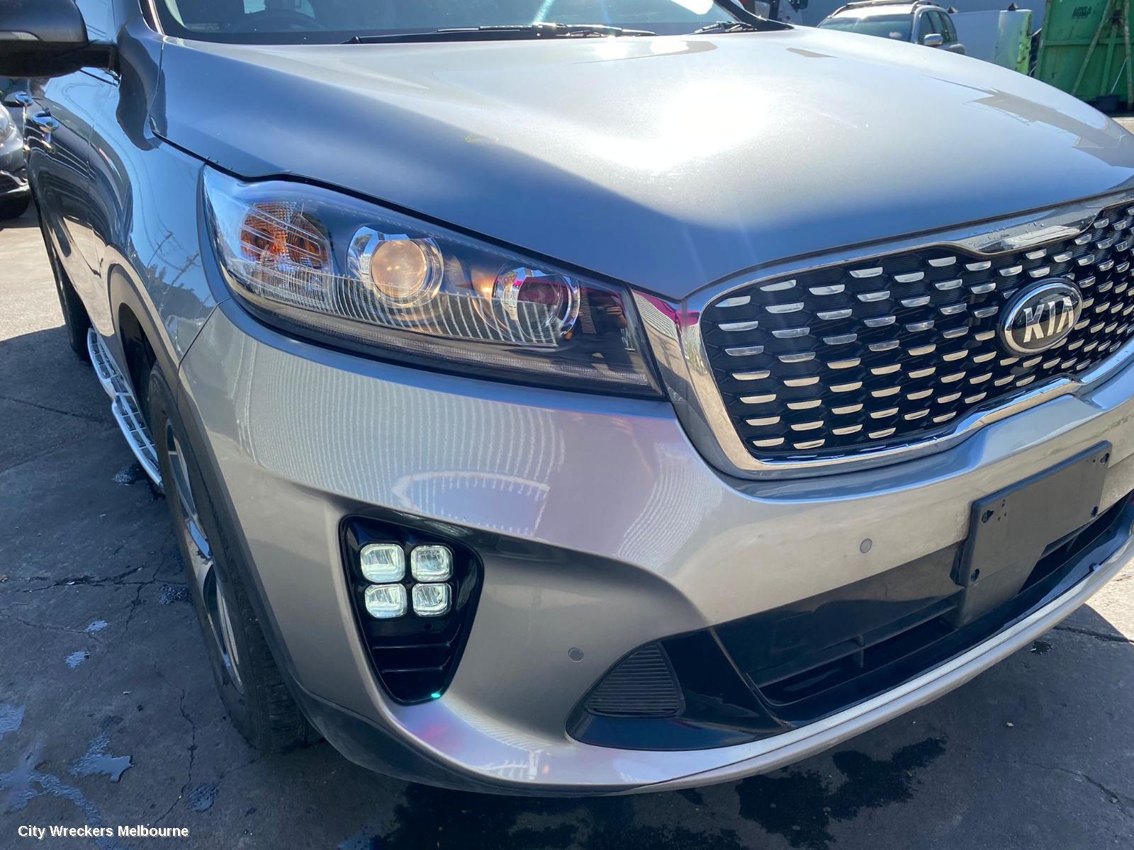 KIA SORENTO RIGHT FRONT DOOR, UM, 03/2015 - 02/2020