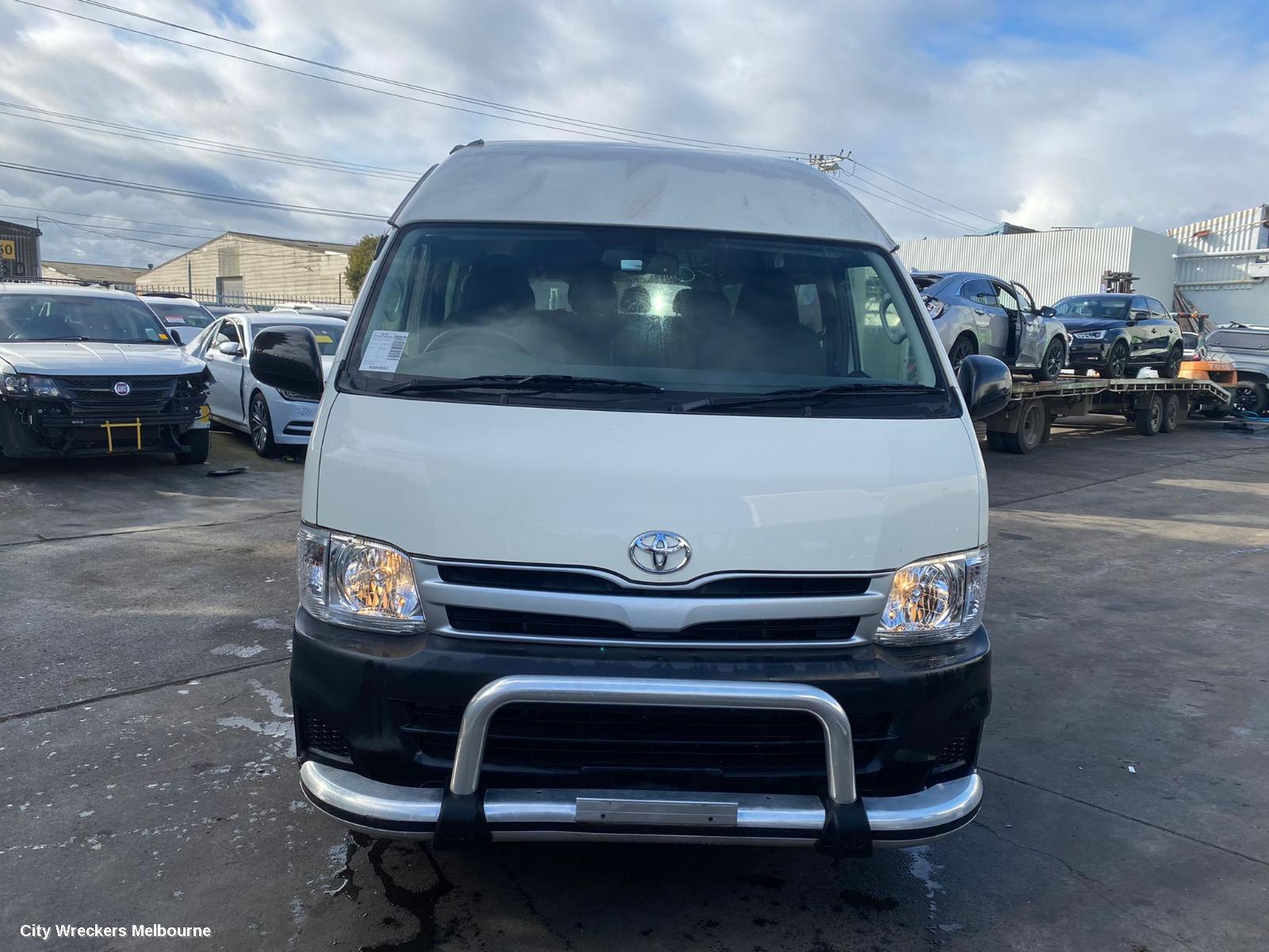 TOYOTA HIACE RIGHT GUARD, TRH/KDH, CORNER PANEL, 03/2005 - 04/2019