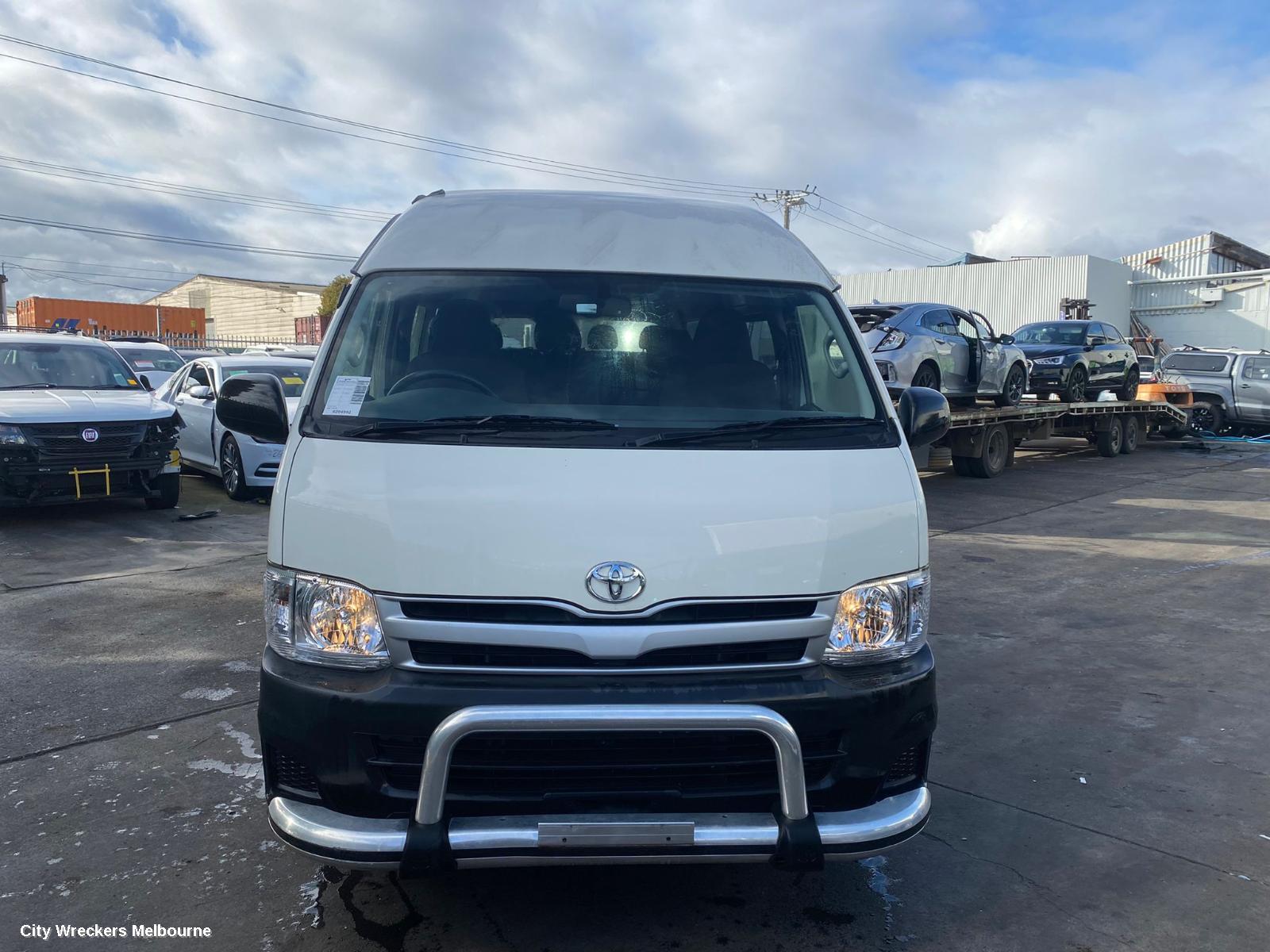 TOYOTA HIACE RIGHT GUARD, TRH/KDH, CORNER PANEL, 03/2005 - 04/2019