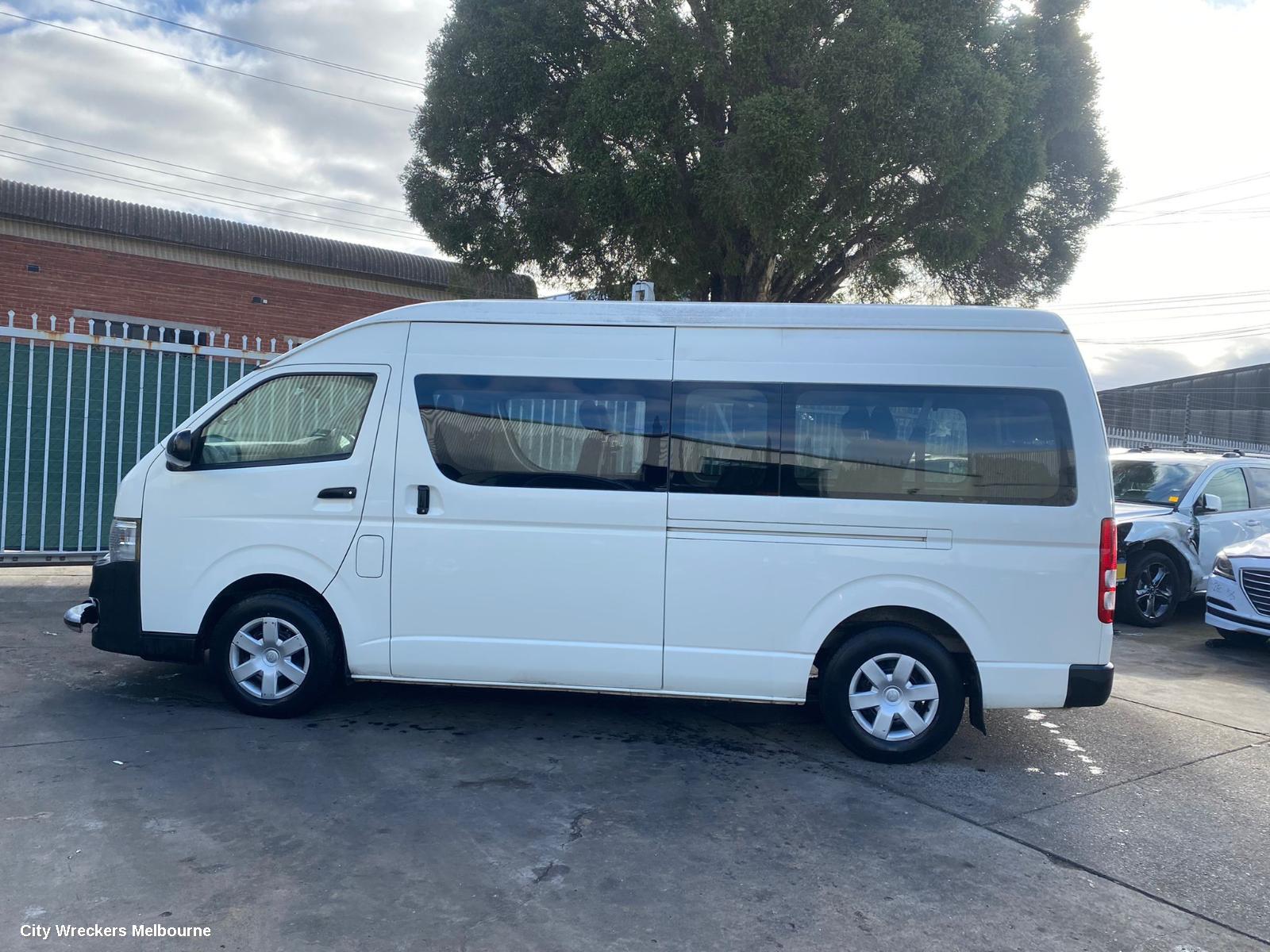 TOYOTA HIACE RIGHT GUARD, TRH/KDH, CORNER PANEL, 03/2005 - 04/2019