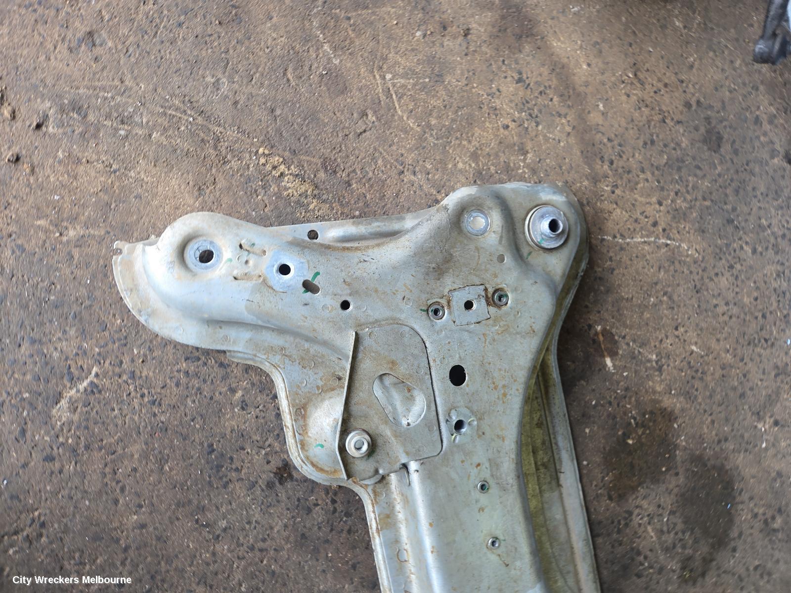 RENAULT TRAFIC FRT XMEMBER/CRADLE, CROSSMEMBER, X82, 01/2015 ONWARDS